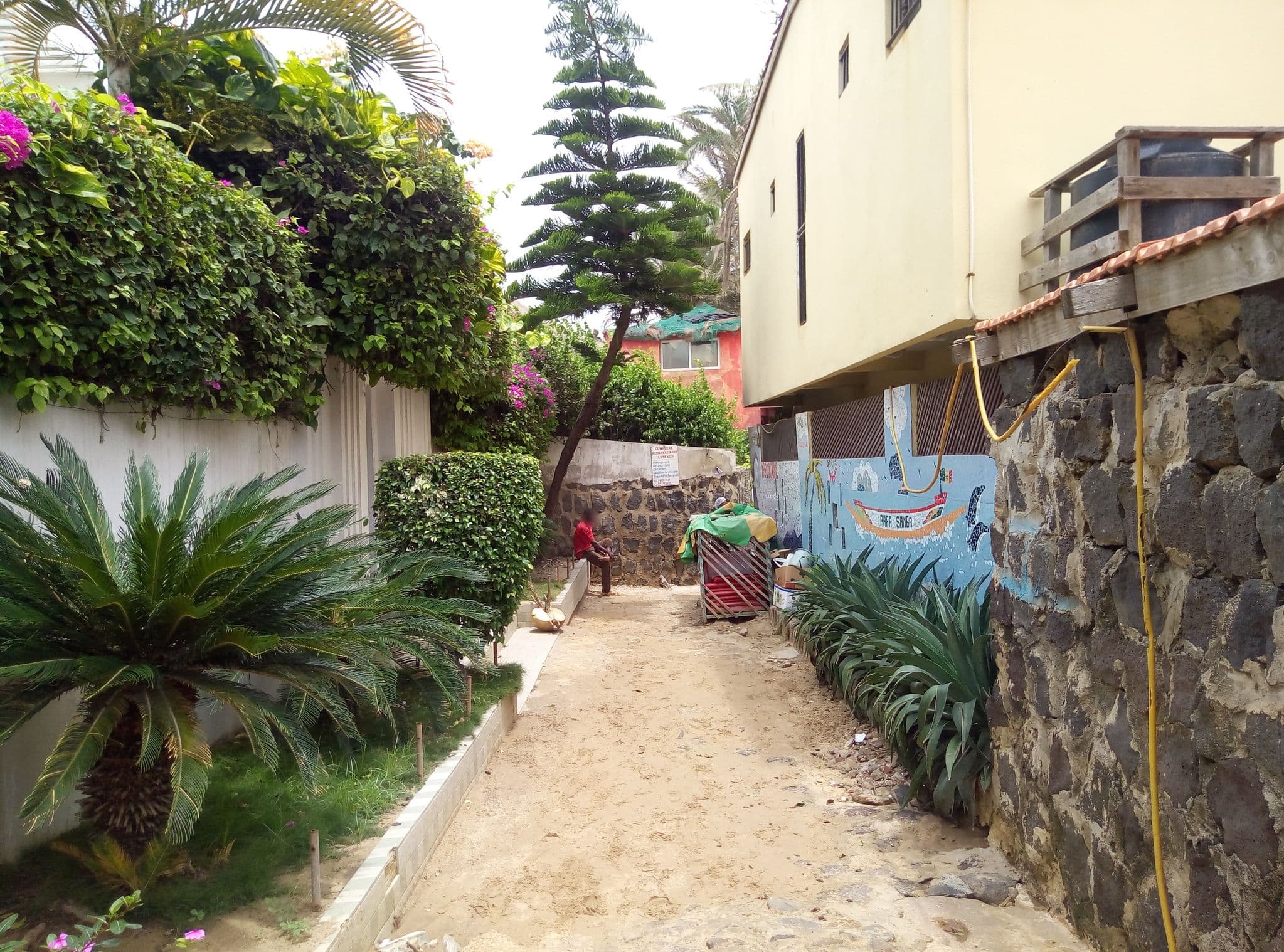 Street view near La maison d'Italie - chez Carla, Mermoz Boabab — © nathaliesidibe (CC BY-SA · Mapillary)