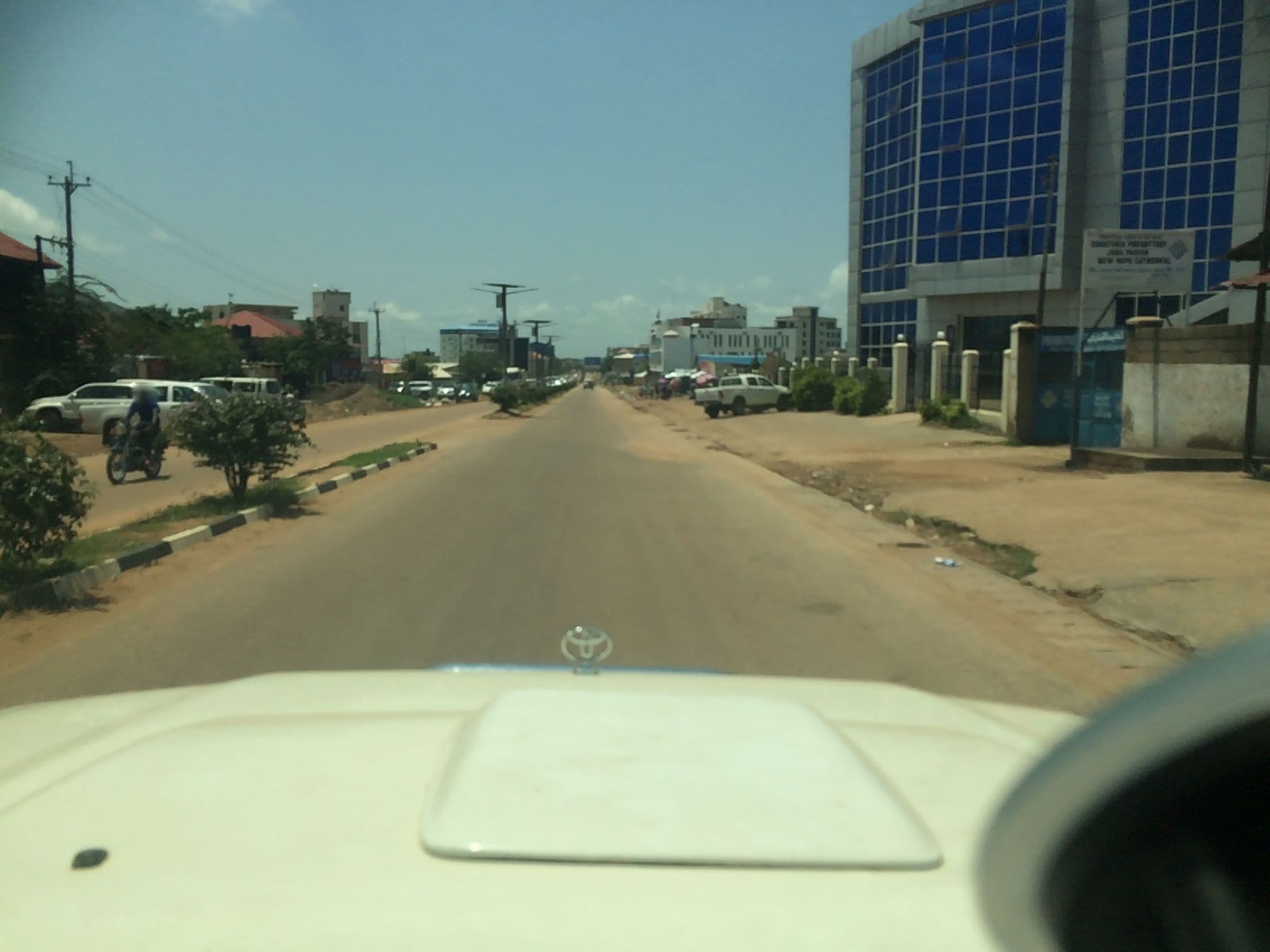 Street view near Olimpic Hotel, Juba