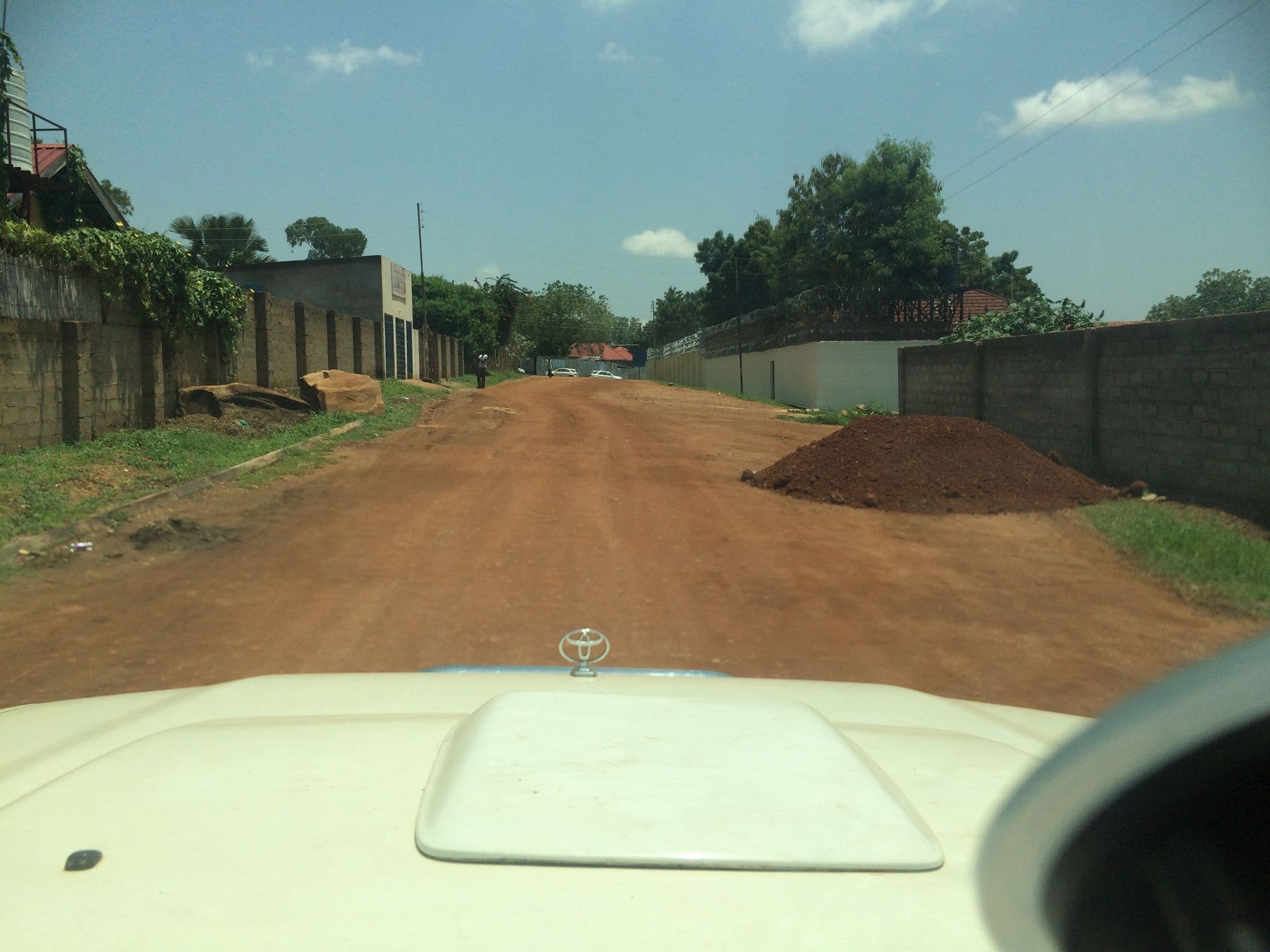 Street view near Lorosok Apartments, Juba