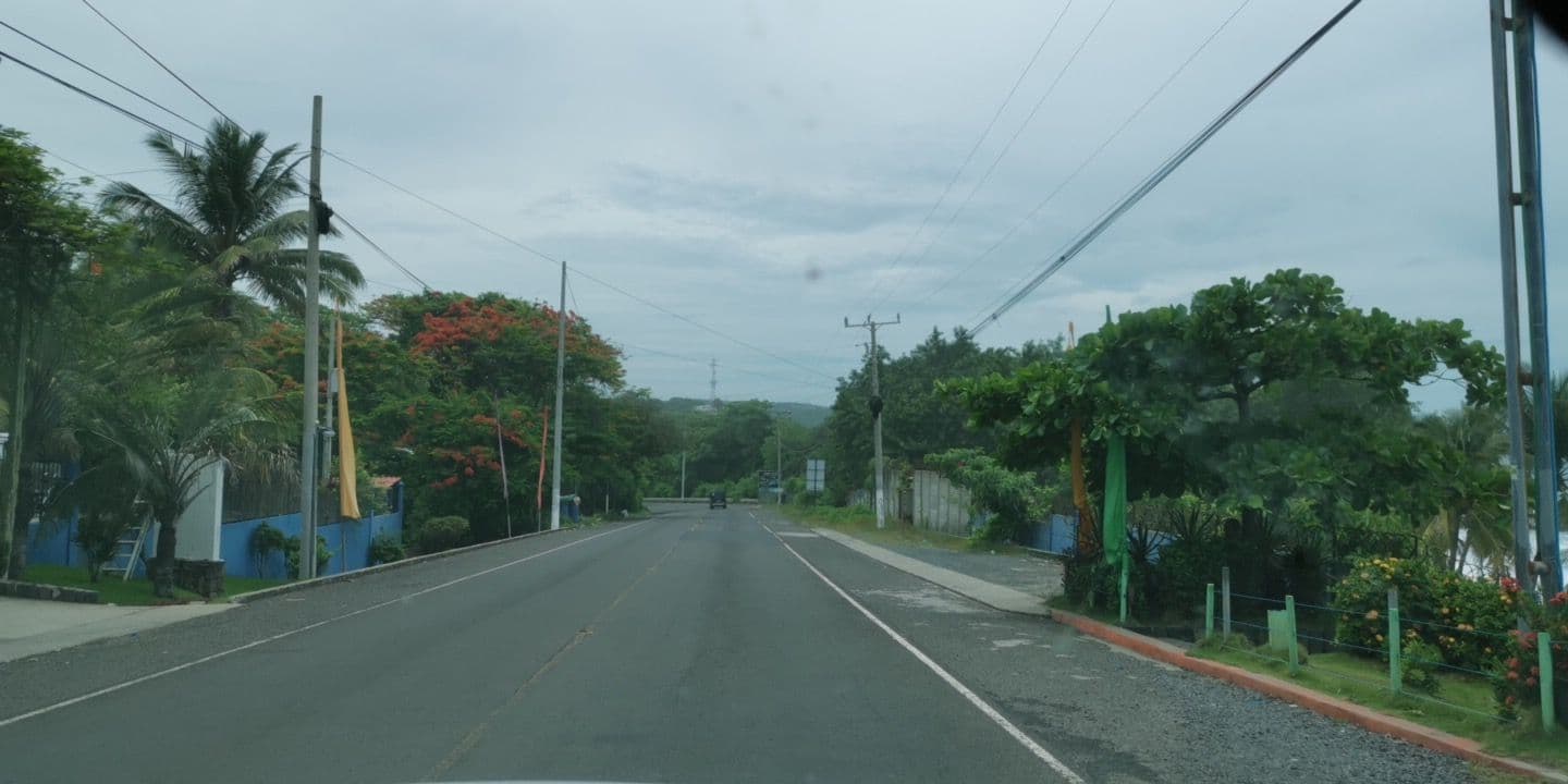 Street view near Paraiso Azul Resort, La Libertad — © jkanales (CC BY-SA · Mapillary)