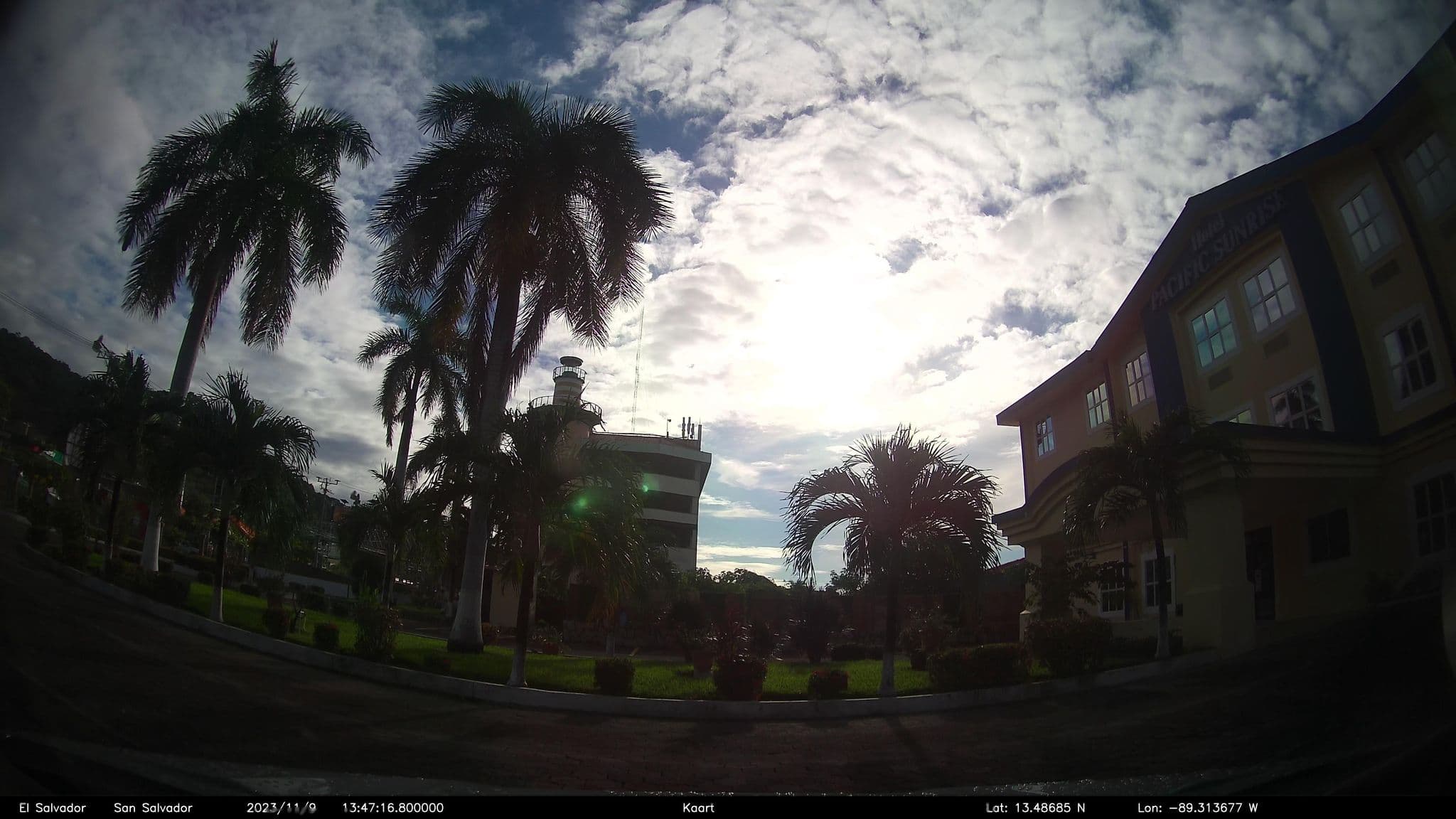 Street view near Hotel Pacific Sunrise, La Libertad — © kaart_2 (CC BY-SA · Mapillary)