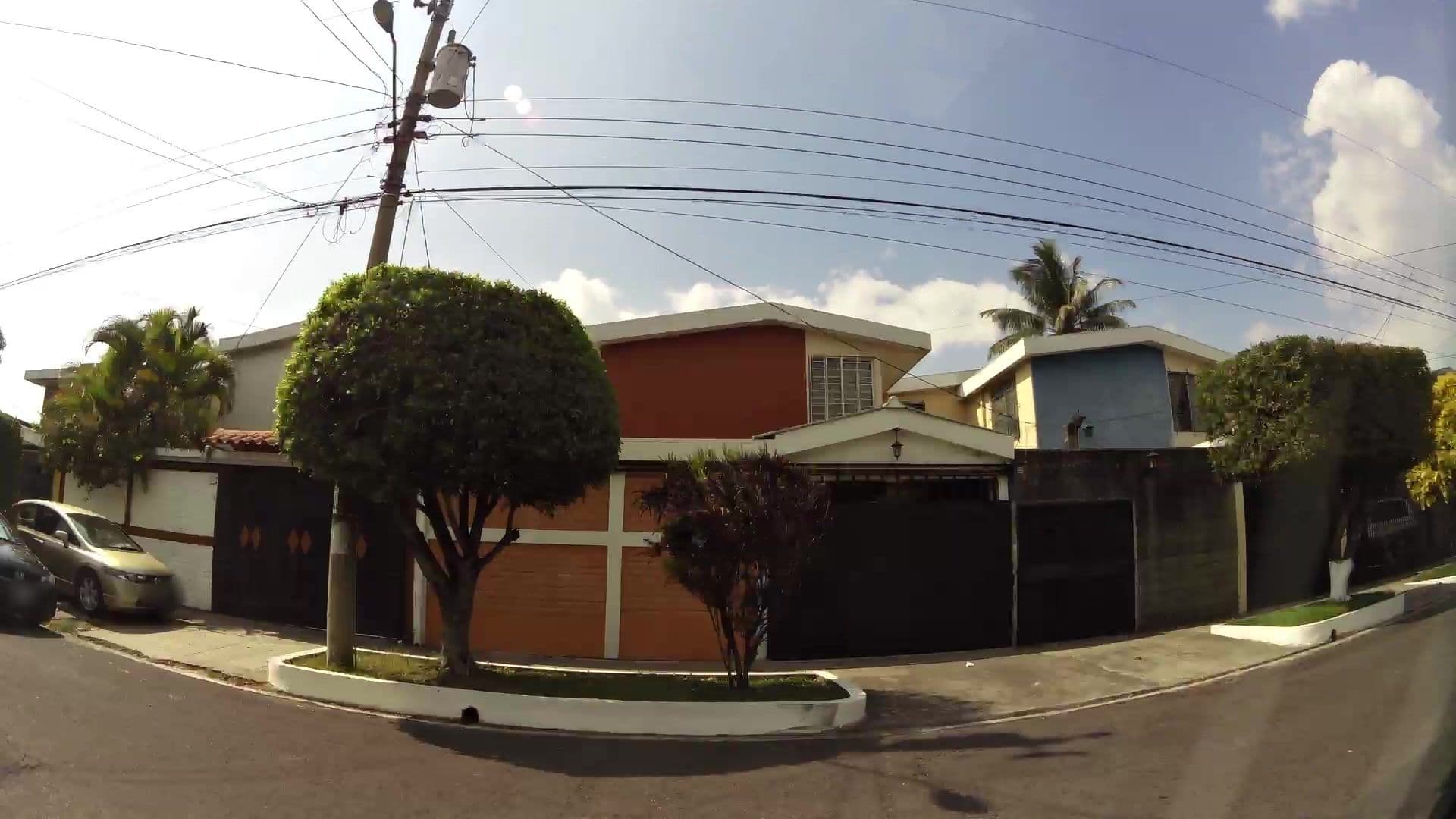 Street view near Vennua Suits, Ayutuxtepeque — © kaartcam (CC BY-SA · Mapillary)