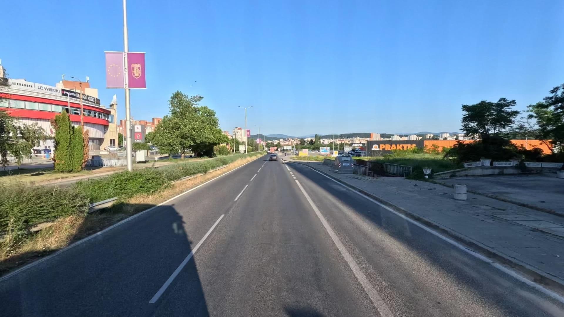 Street view near Sky, Veliko Tŭrnovo — © bct (CC BY-SA · Mapillary)