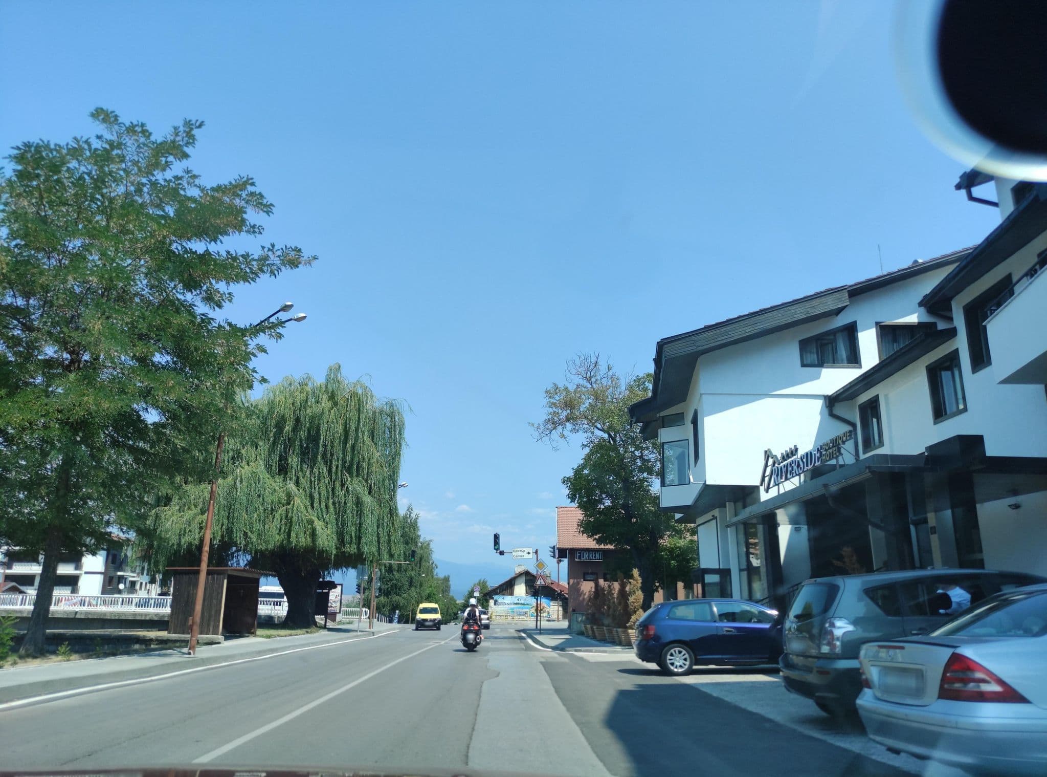 Street view near Riverside, Bansko — © neau (CC BY-SA · Mapillary)