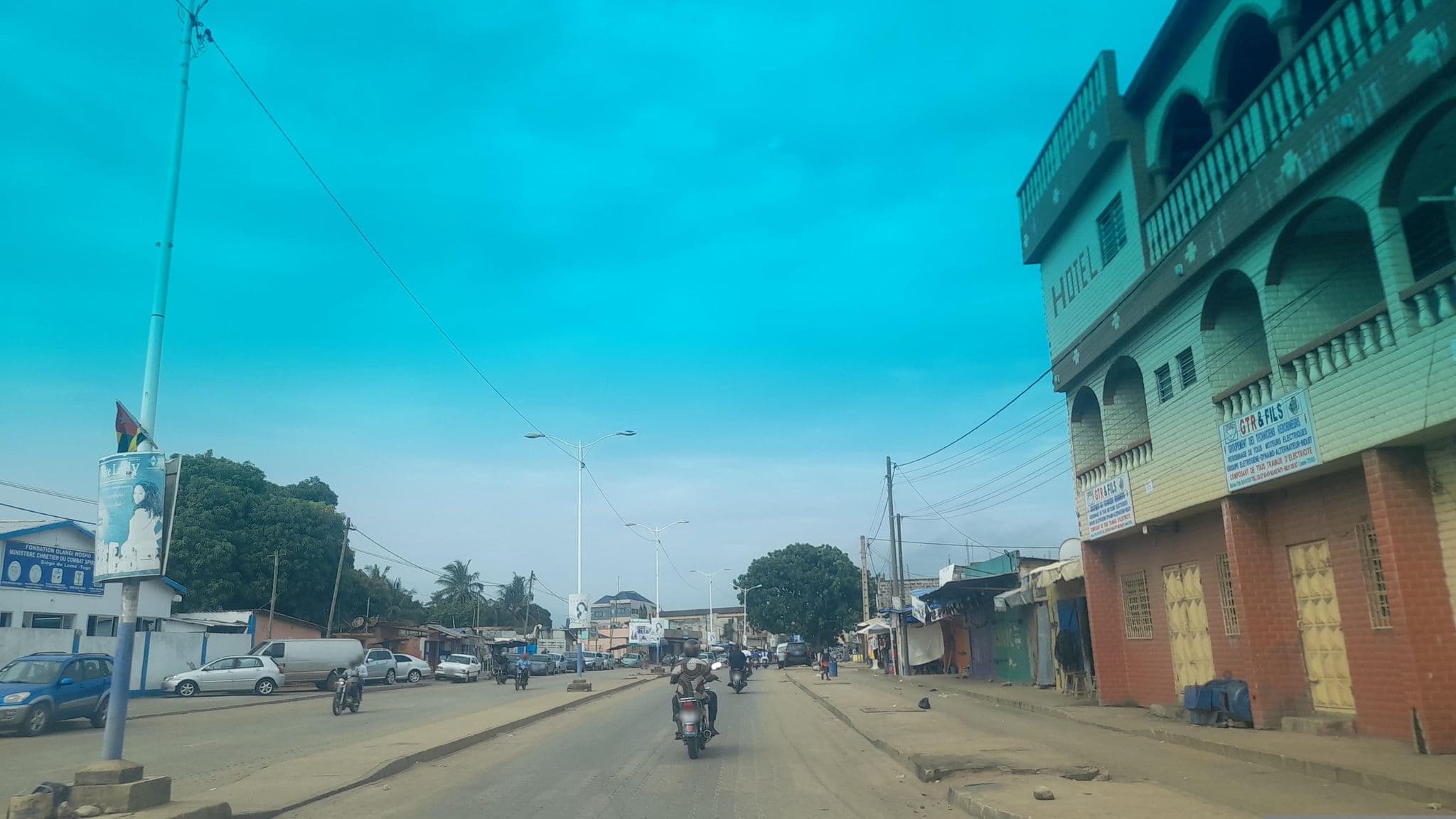 Street view near Moulin Rouge, Lomé