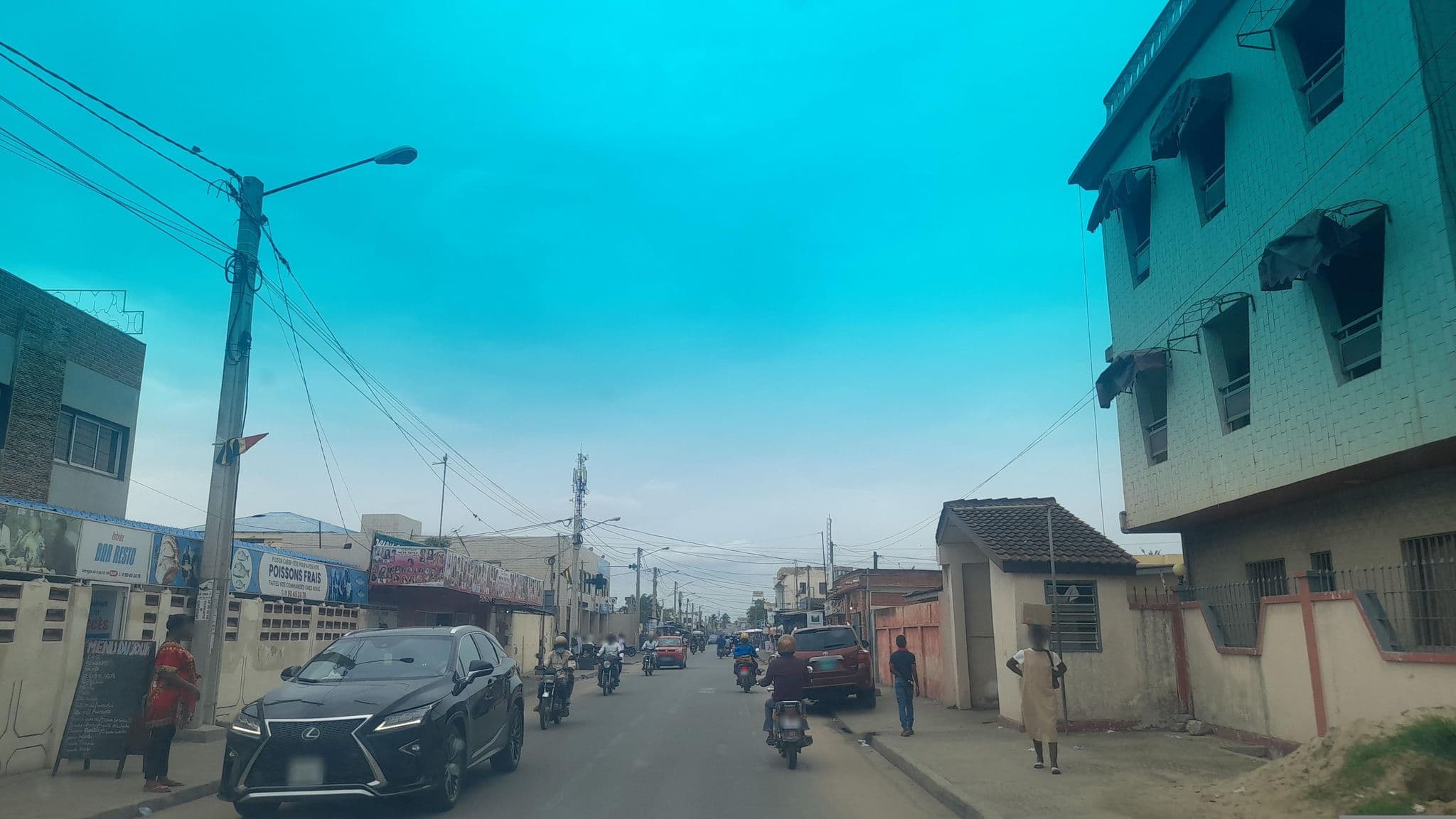 Street view near Hôtel de L'Amitié, Lomé