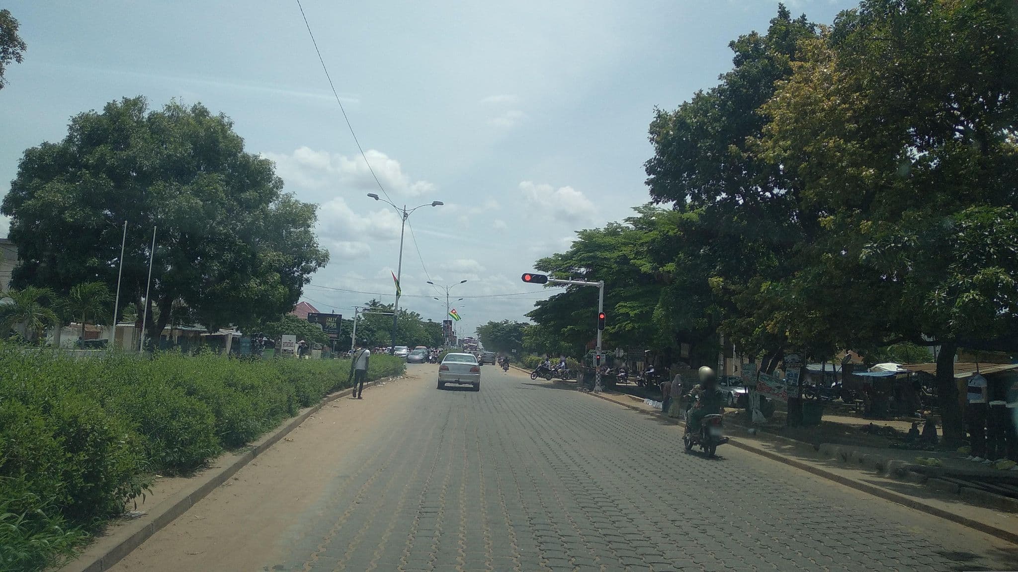 Street view near hôtel les Bourgeois, Lomé