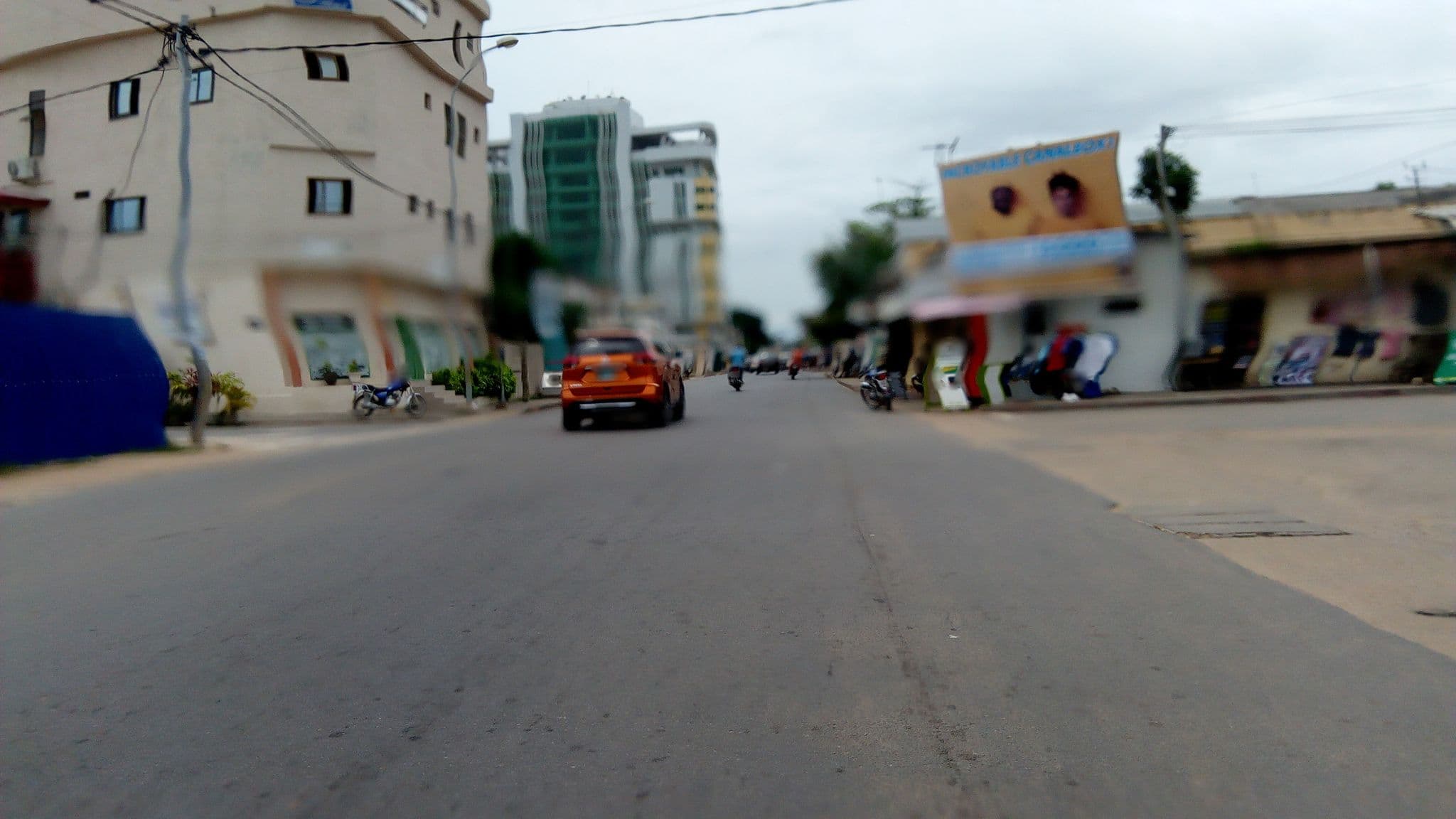 Street view near Canal Hôtel, Lomé