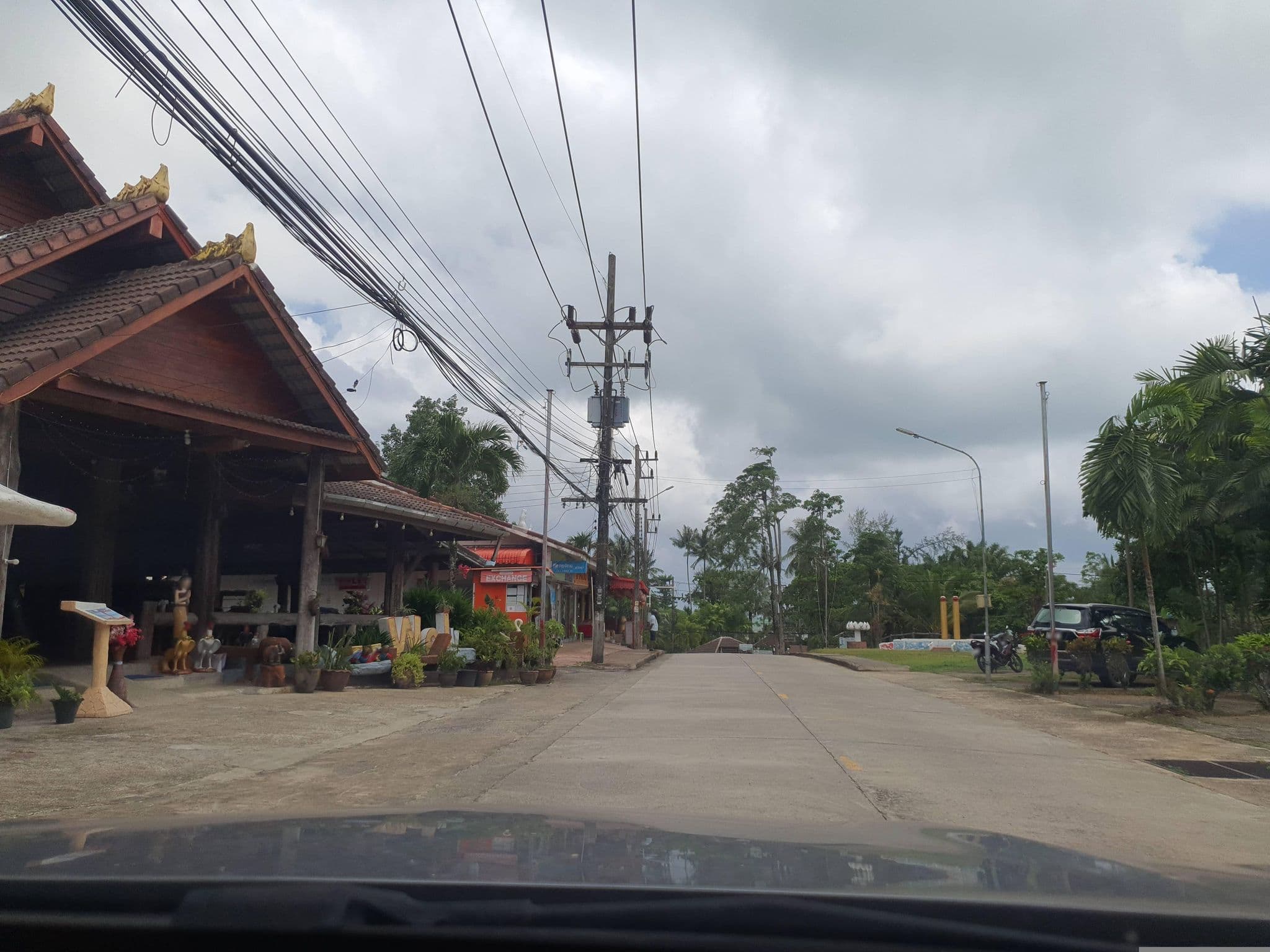 Street view near Happy Lagoon Bungalow, Ban Khao Lak — © jrcarlsen (CC BY-SA · Mapillary)