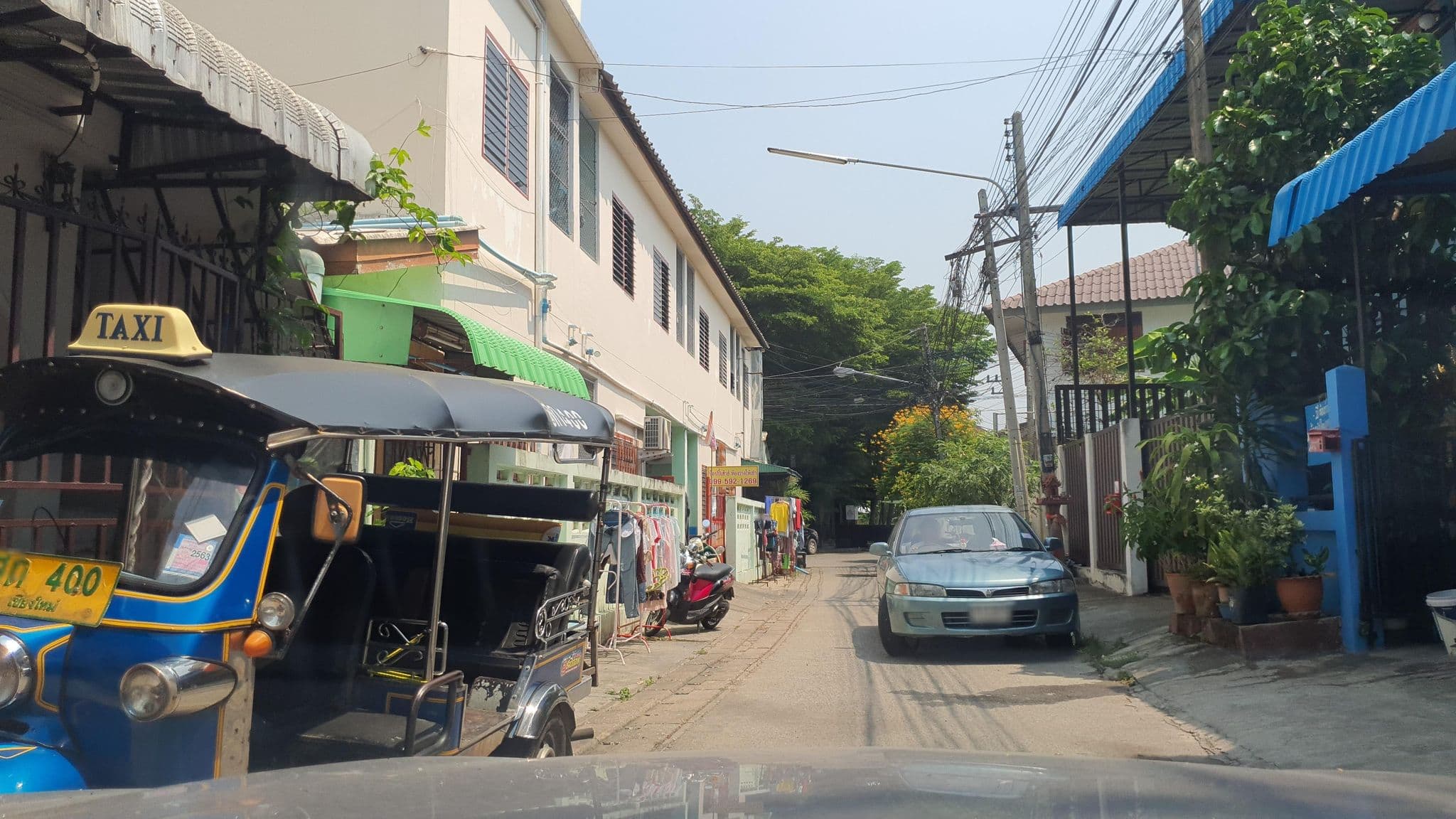 Street view near Kantaya Popy GH, Chiang Mai — © jrcarlsen (CC BY-SA · Mapillary)