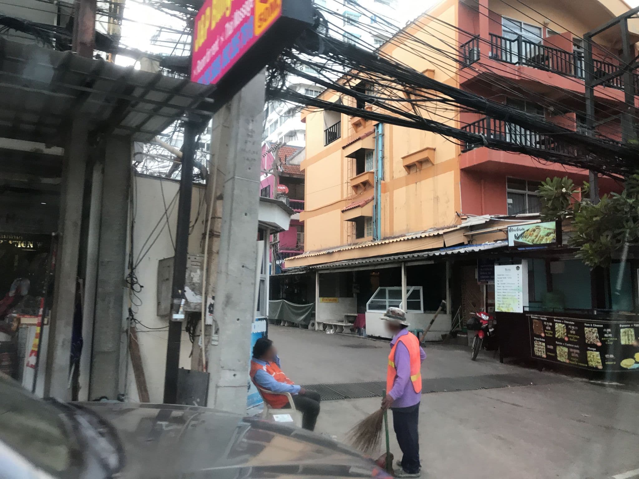 Street view near Opal House, Pattaya — © kokgag (CC BY-SA · Mapillary)