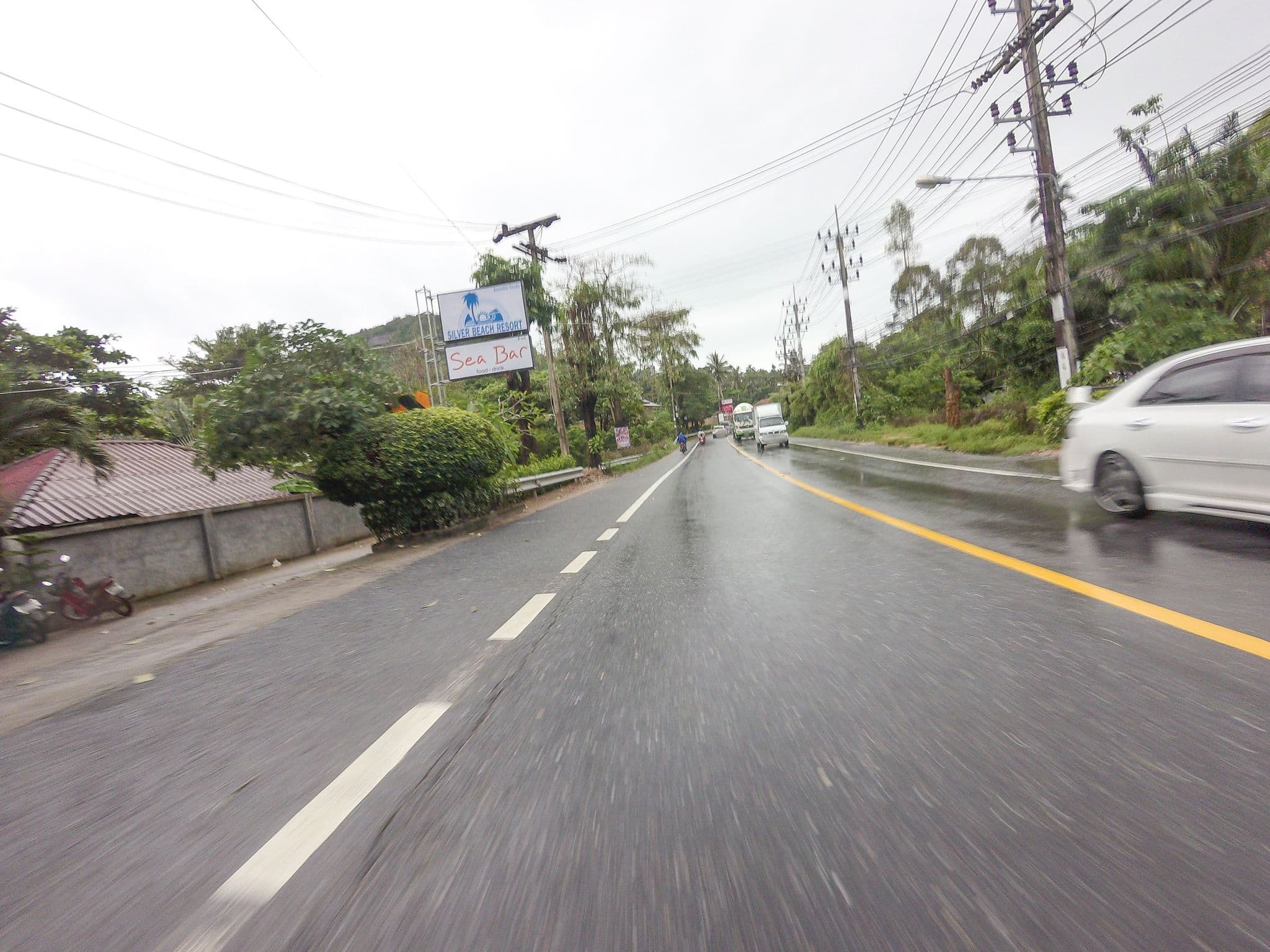 Street view near SIlver Beach Resort, Ko Samui