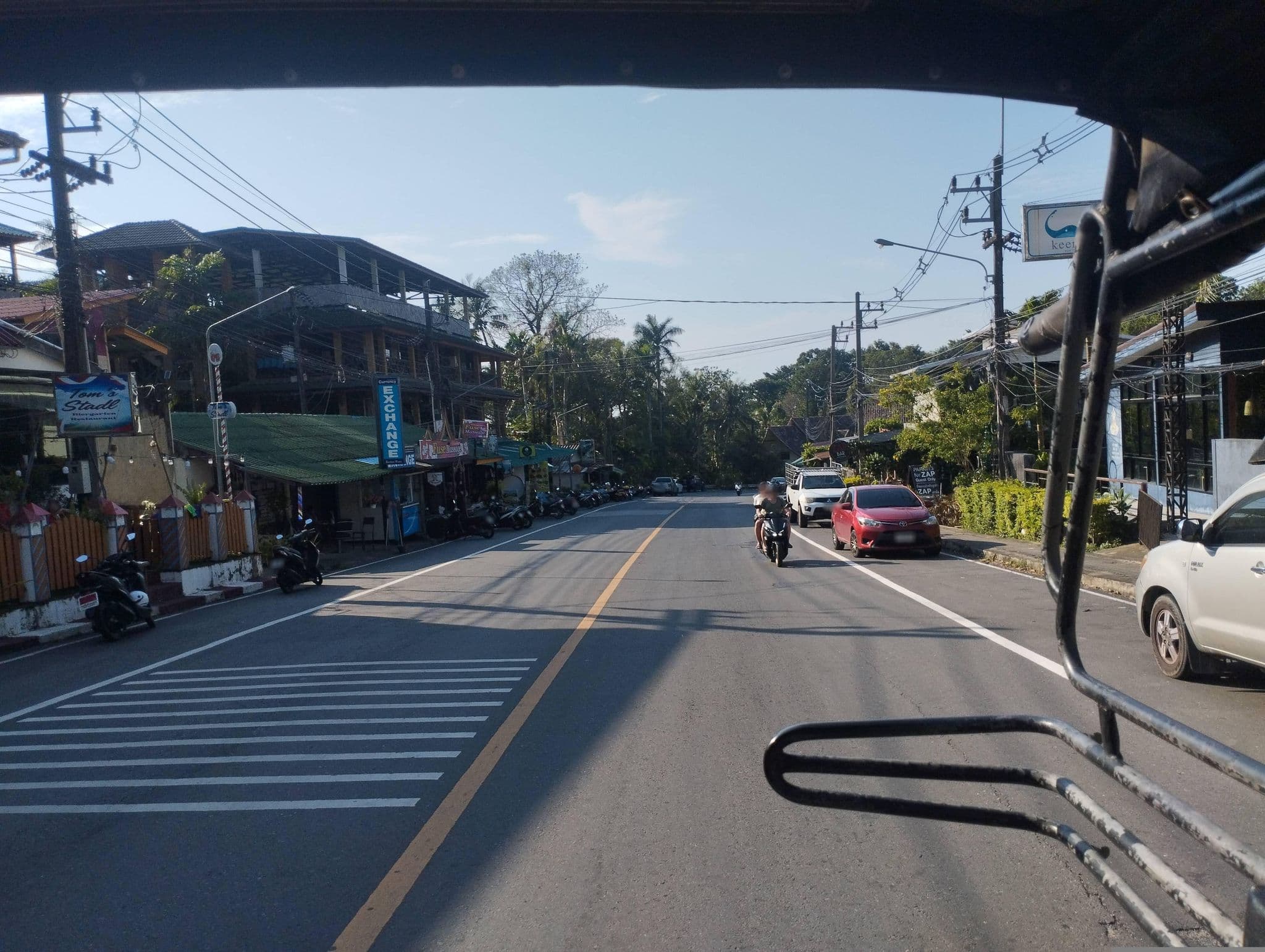 Street view near Keereeele Koh Chang Hotel, Ko Chang