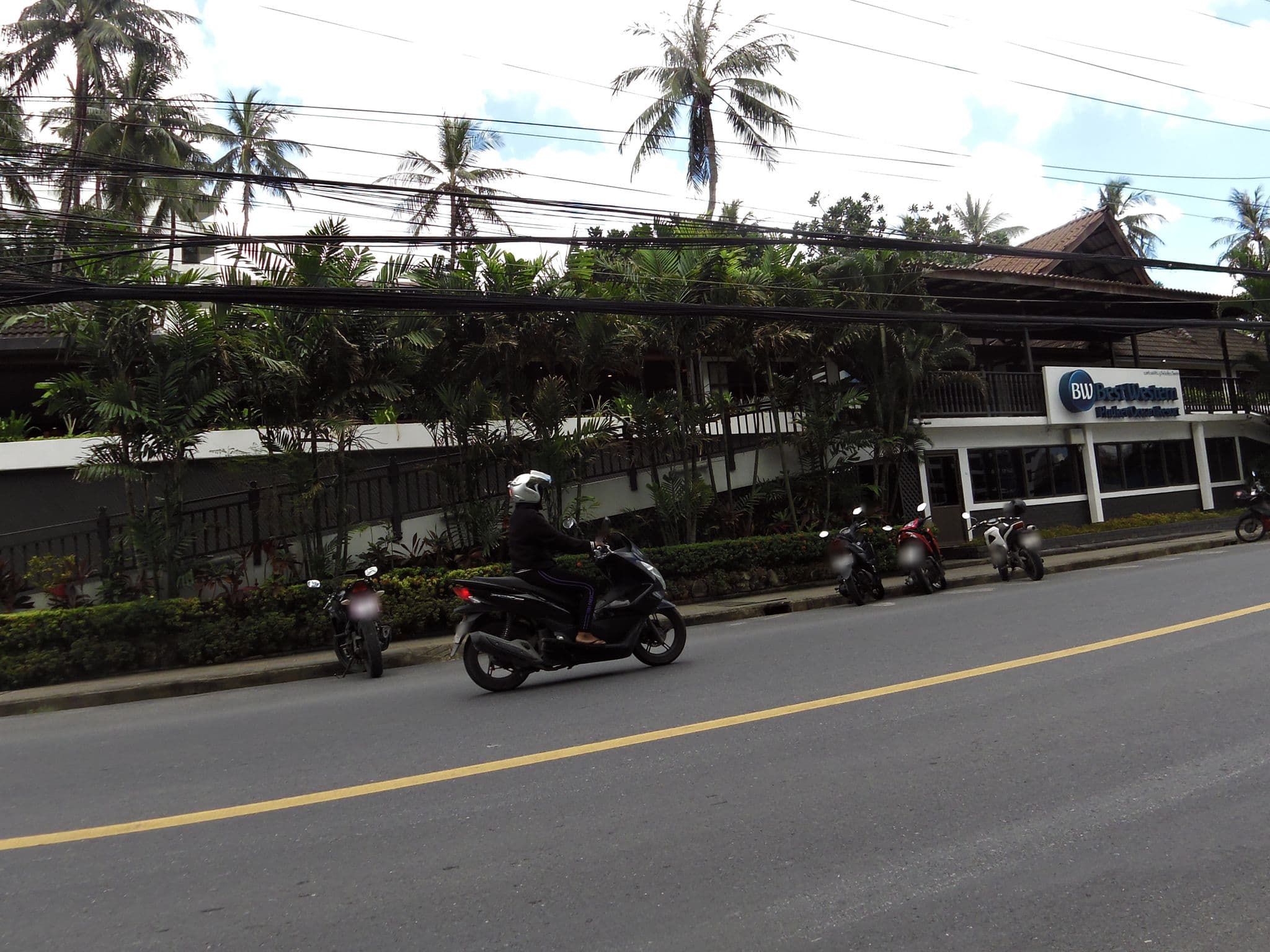 Street view near Best Western Ocean Resort, Ban Karon — © skillsy (CC BY-SA · Mapillary)