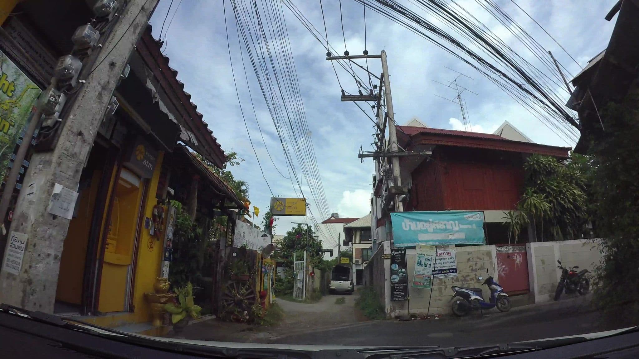 Street view near Wonderwall Hotel, Chiang Mai