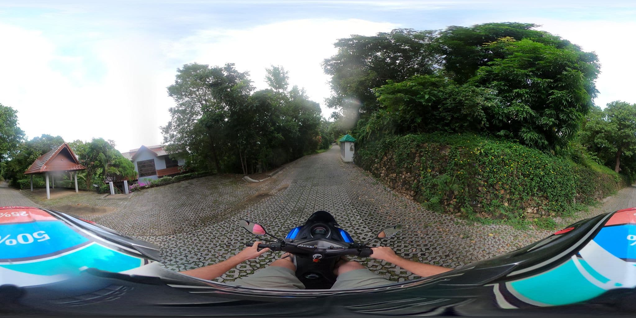 Street view near Villa Kluai Pat, Ko Samui
