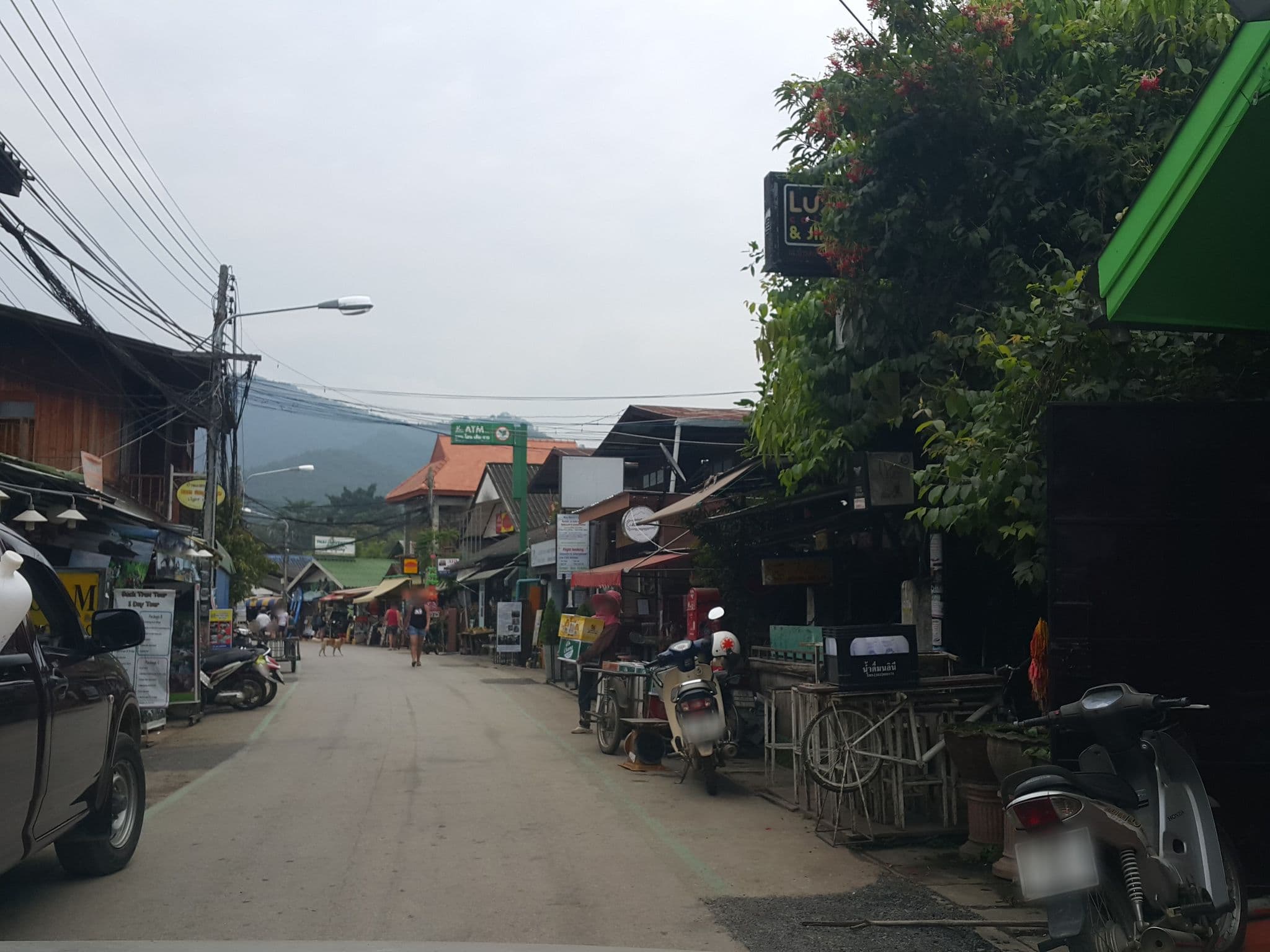 Street view near Baan Sangheaun, Pai