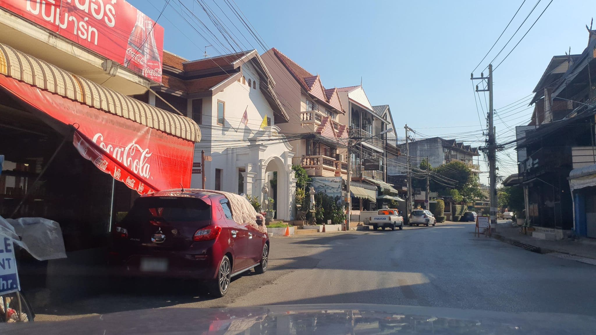 Street view near Pooh's Place Guesthouse, Chiang Mai