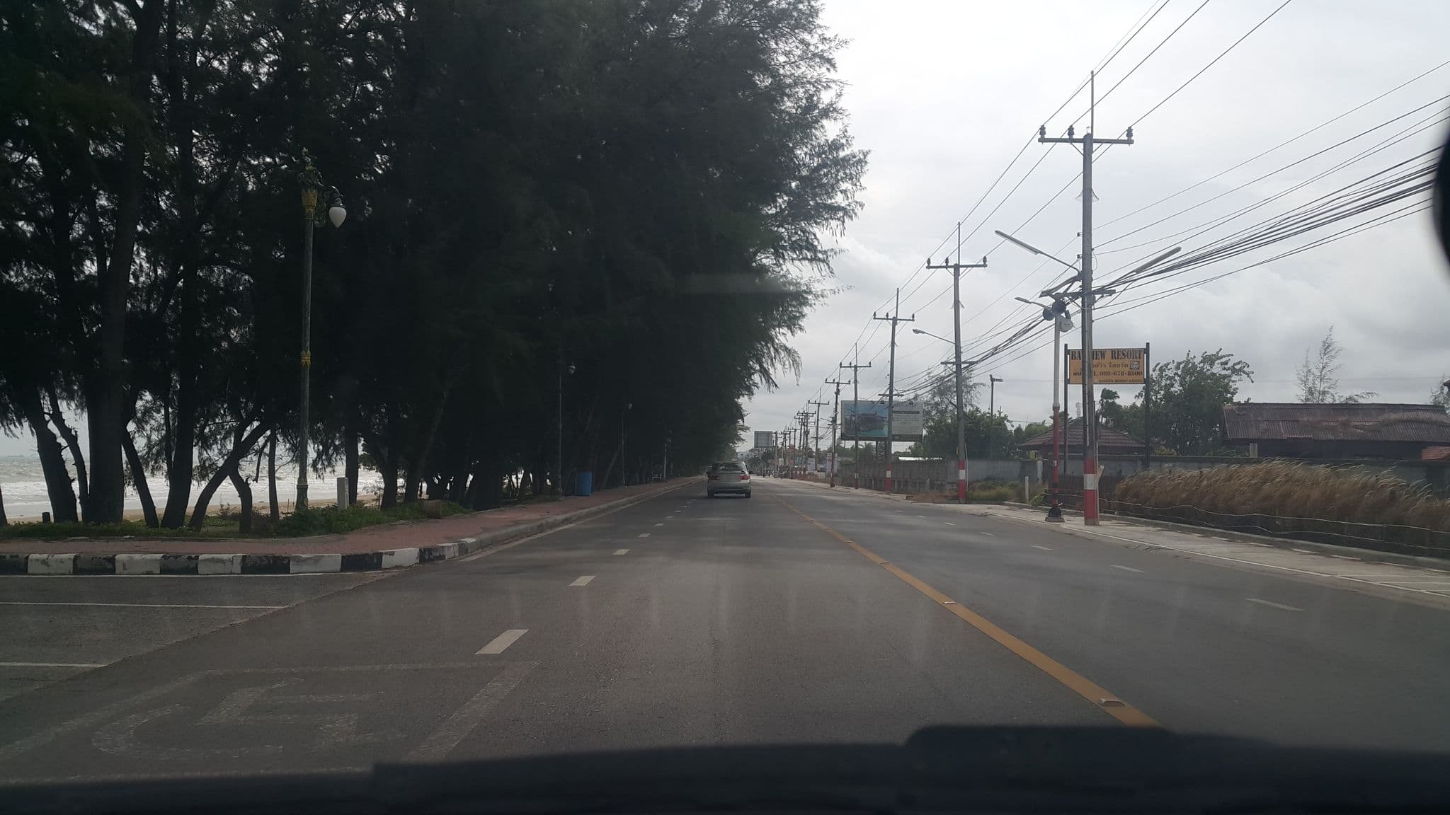 Street view near Bay View Resort, Ban Phe