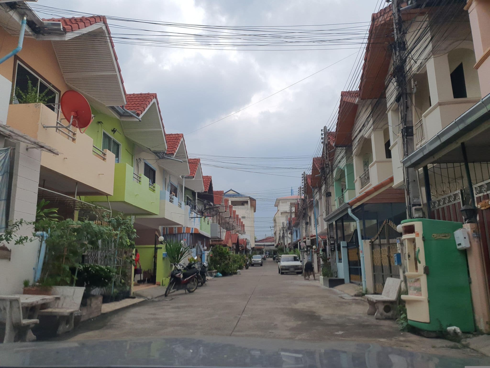 Street view near City Place Apartment, Pattaya — © jrcarlsen (CC BY-SA · Mapillary)