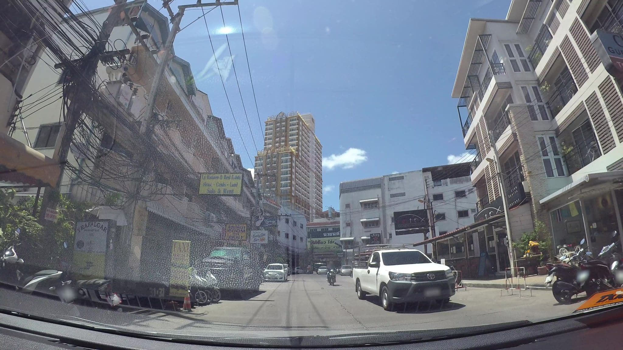 Street view near Clean Guest House, Pattaya