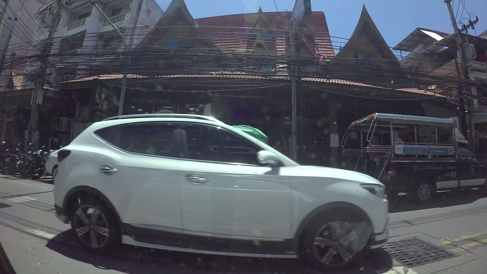 Street view near Top Thai Hotel, Pattaya — © taylorsmock (CC BY-SA · Mapillary)