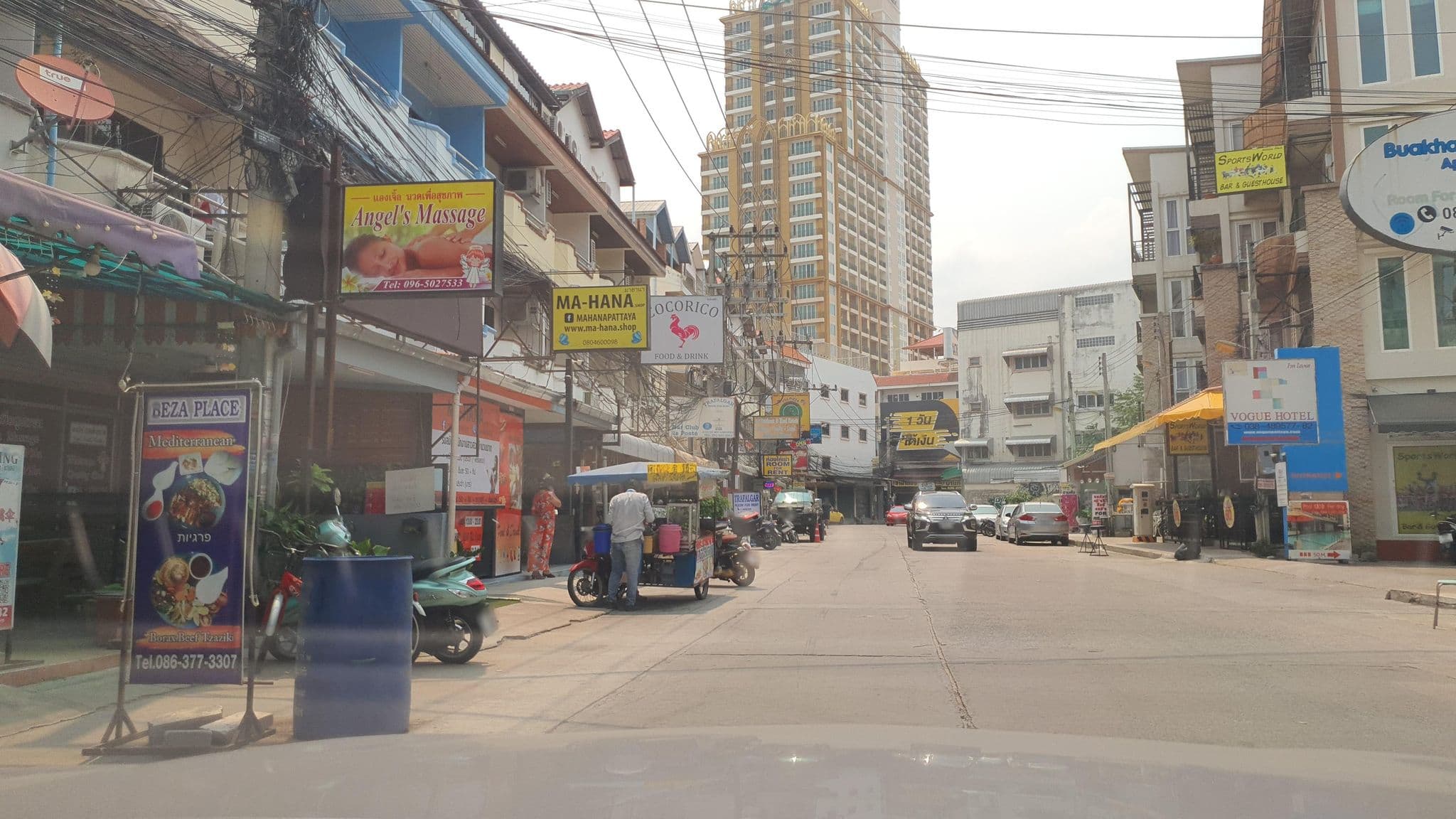 Street view near Beza Place, Pattaya