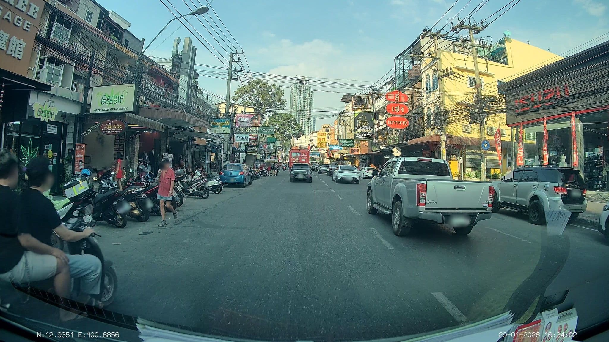 Street view near Casa Rizzi 2, Pattaya
