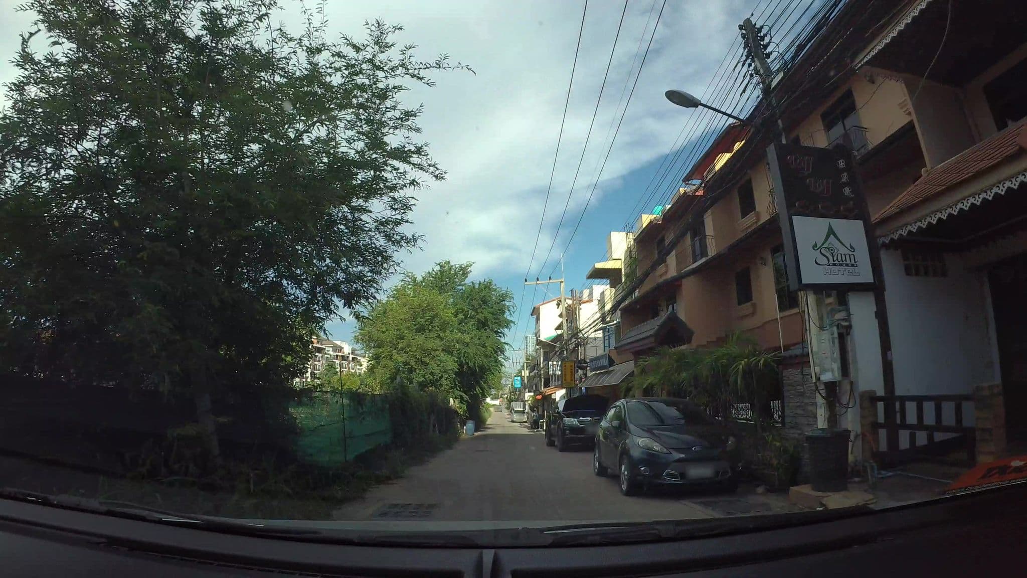 Street view near Pattaya Garden Apartment, Pattaya
