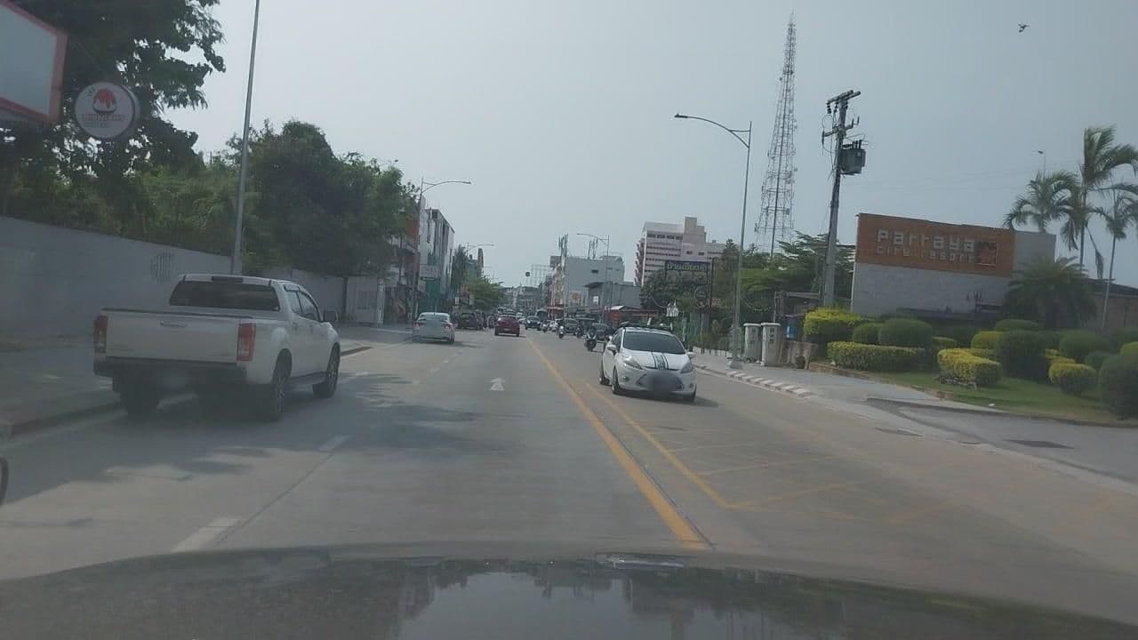 Street view near MC Place, Pattaya