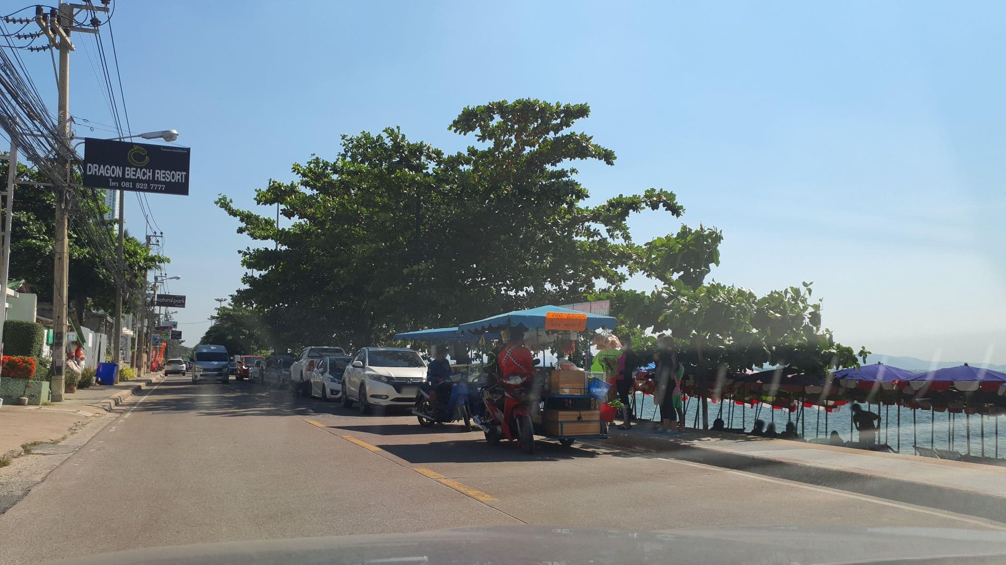 Street view near Dragon Beach Resort, Pattaya