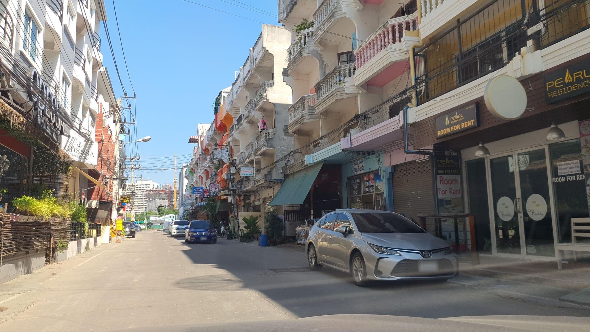 Street view near Lighthouse Residence, Pattaya