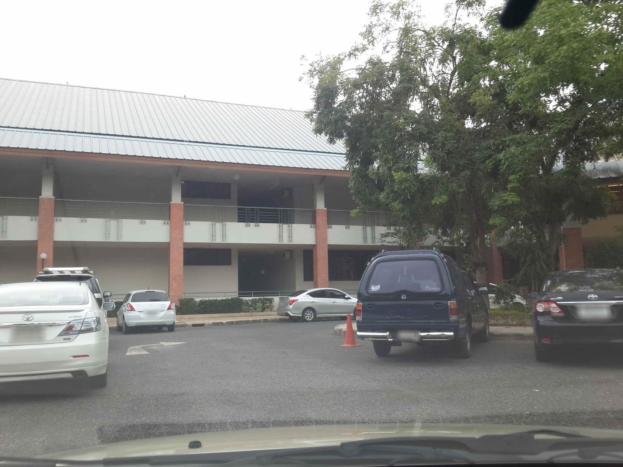 Street view near Thammasat University Learning Resort, Pattaya