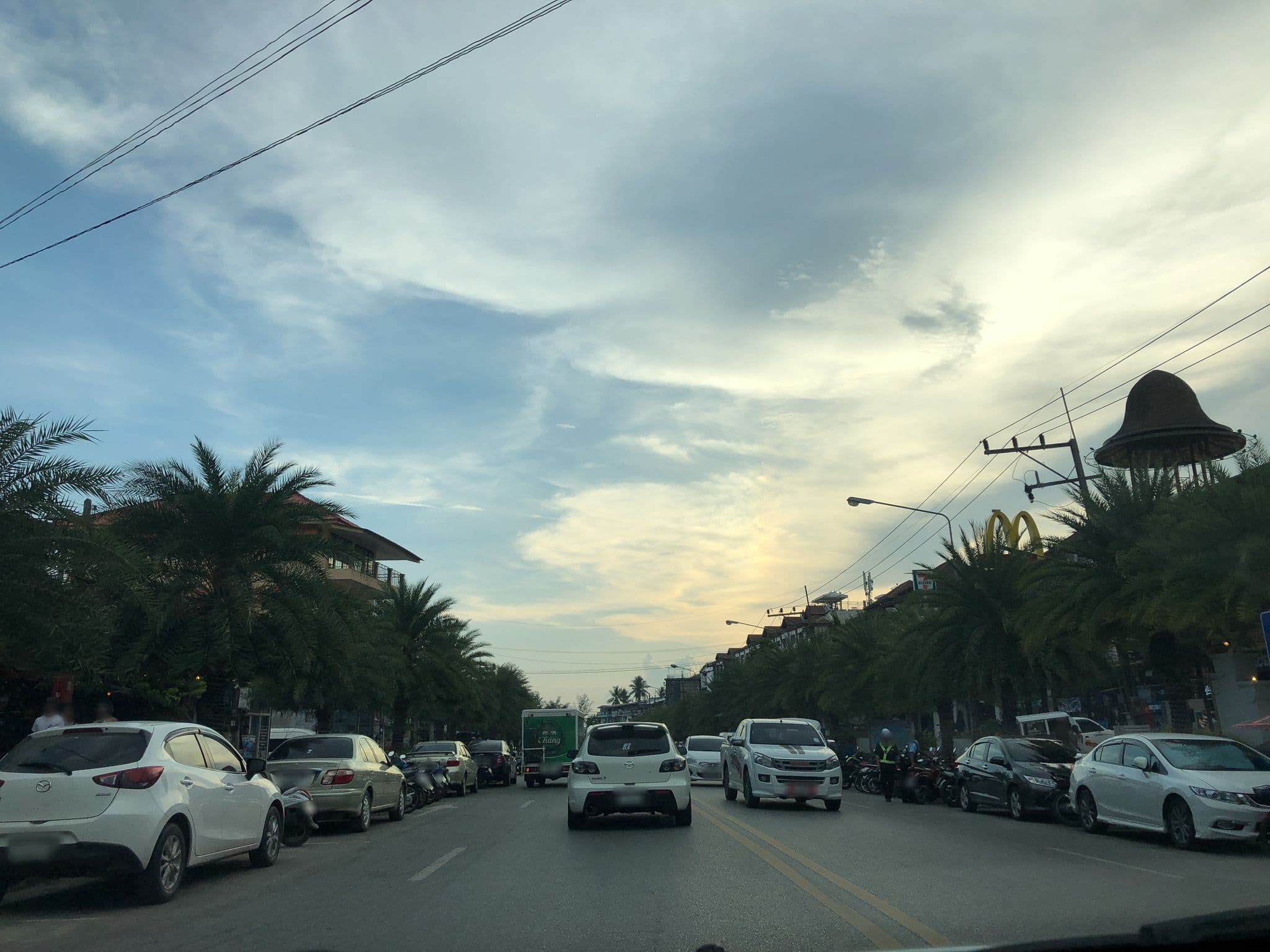 Street view near AoNang Grand Inn, Ban Ao Nang