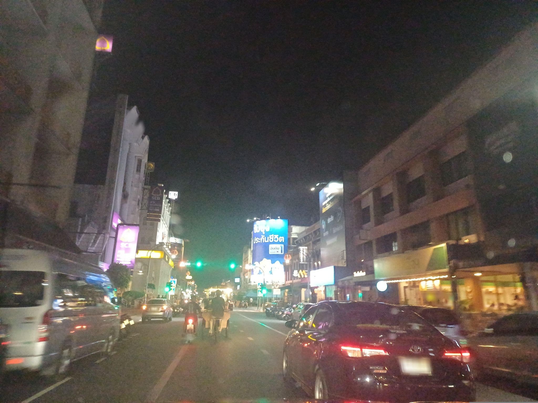 Street view near Thavorn, Ban Talat Nua — © EakMor (CC BY-SA · Mapillary)