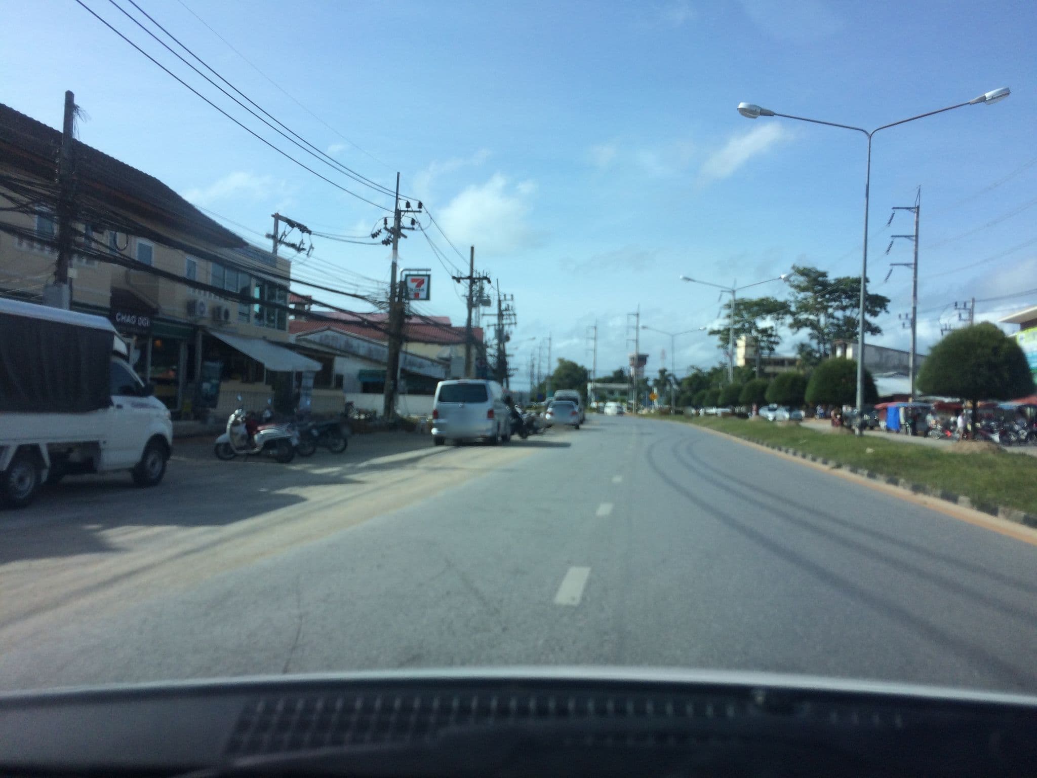 Street view near Pranee mansion airport, Ban Mai Khao — © pik (CC BY-SA · Mapillary)