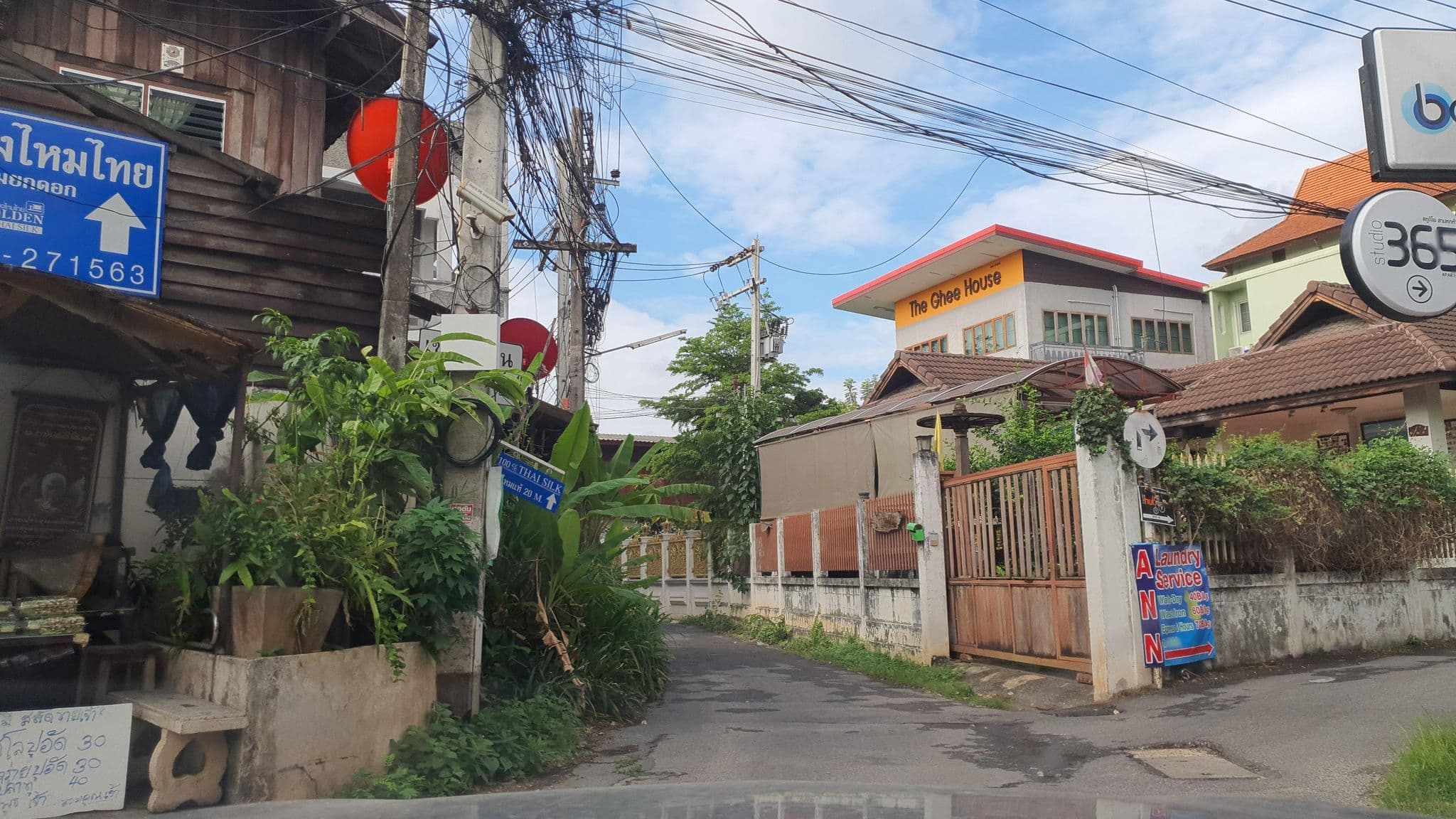 Street view near The Ghee House, Chiang Mai