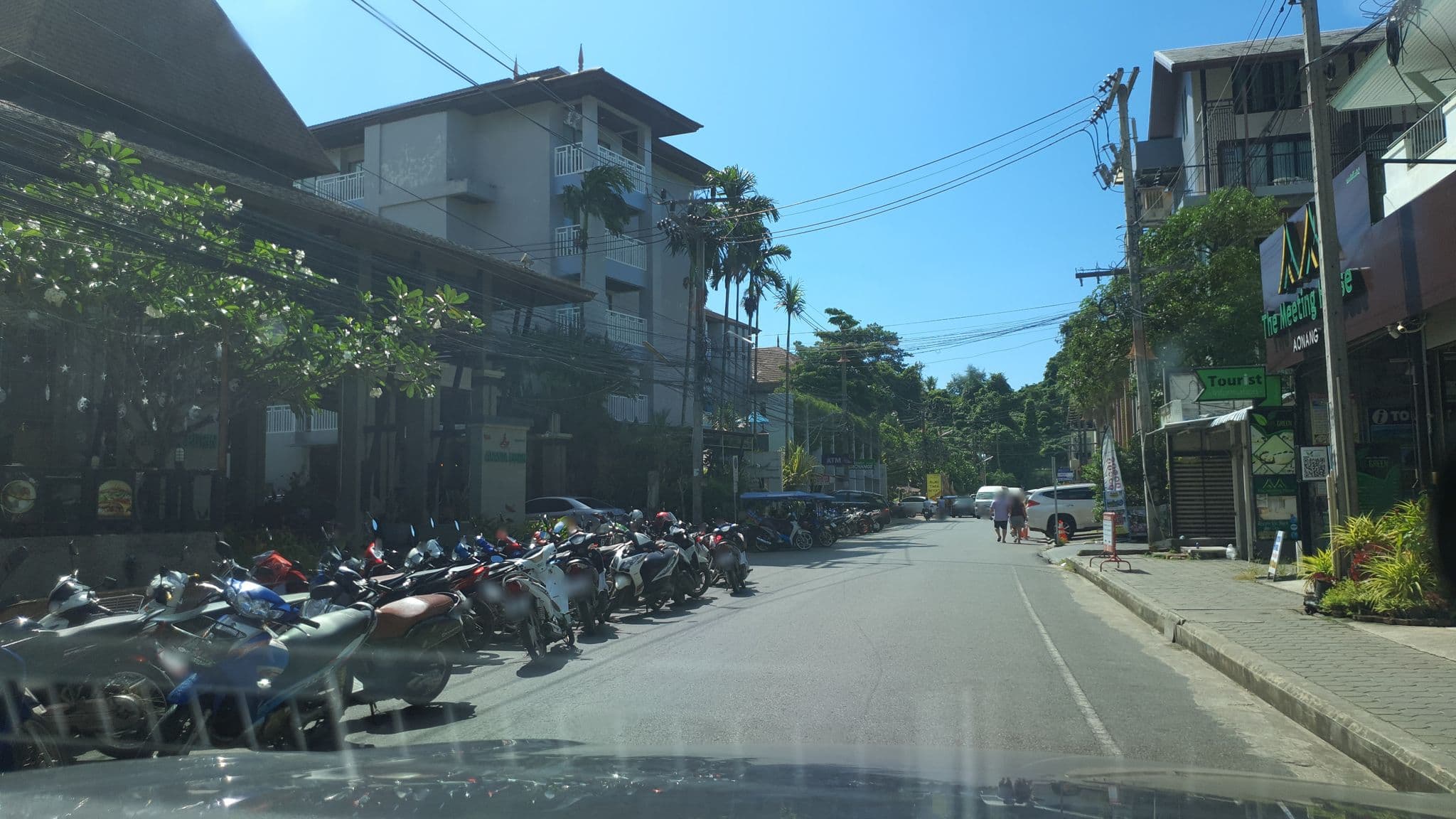 Street view near Apple a day, Ban Ao Nang