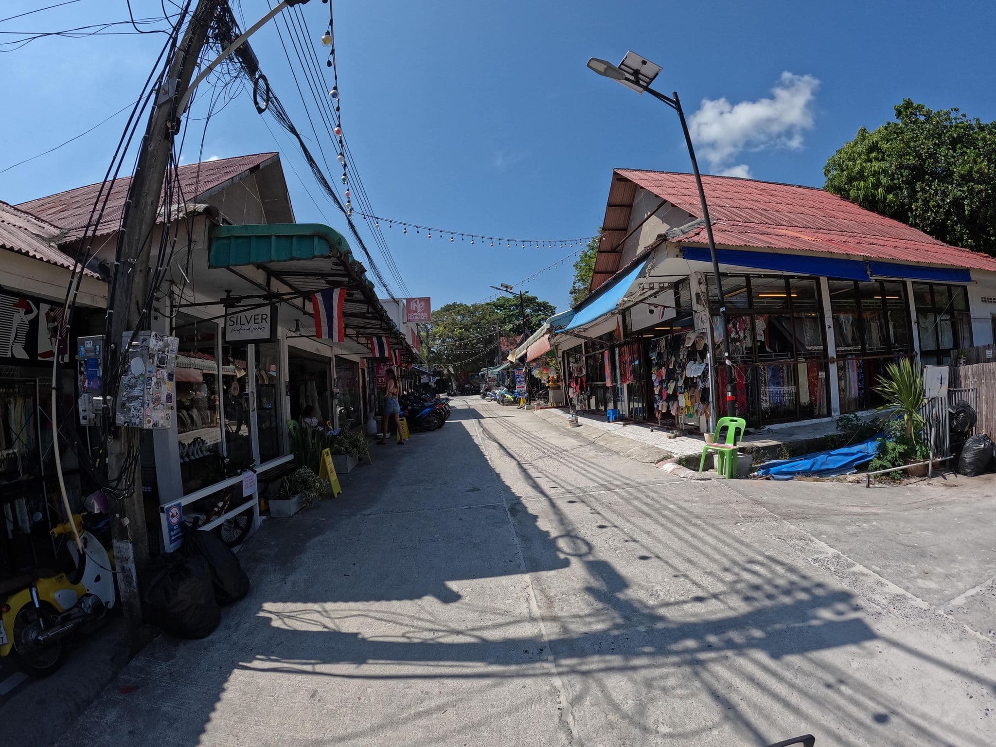 Street view near Yoghurt Home 3, Ko Pha Ngan