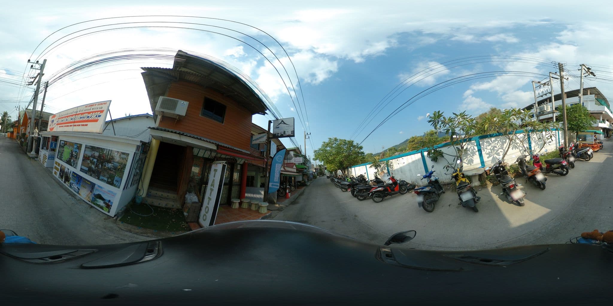 Street view near Pi3 Beach Resort, Ko Samui