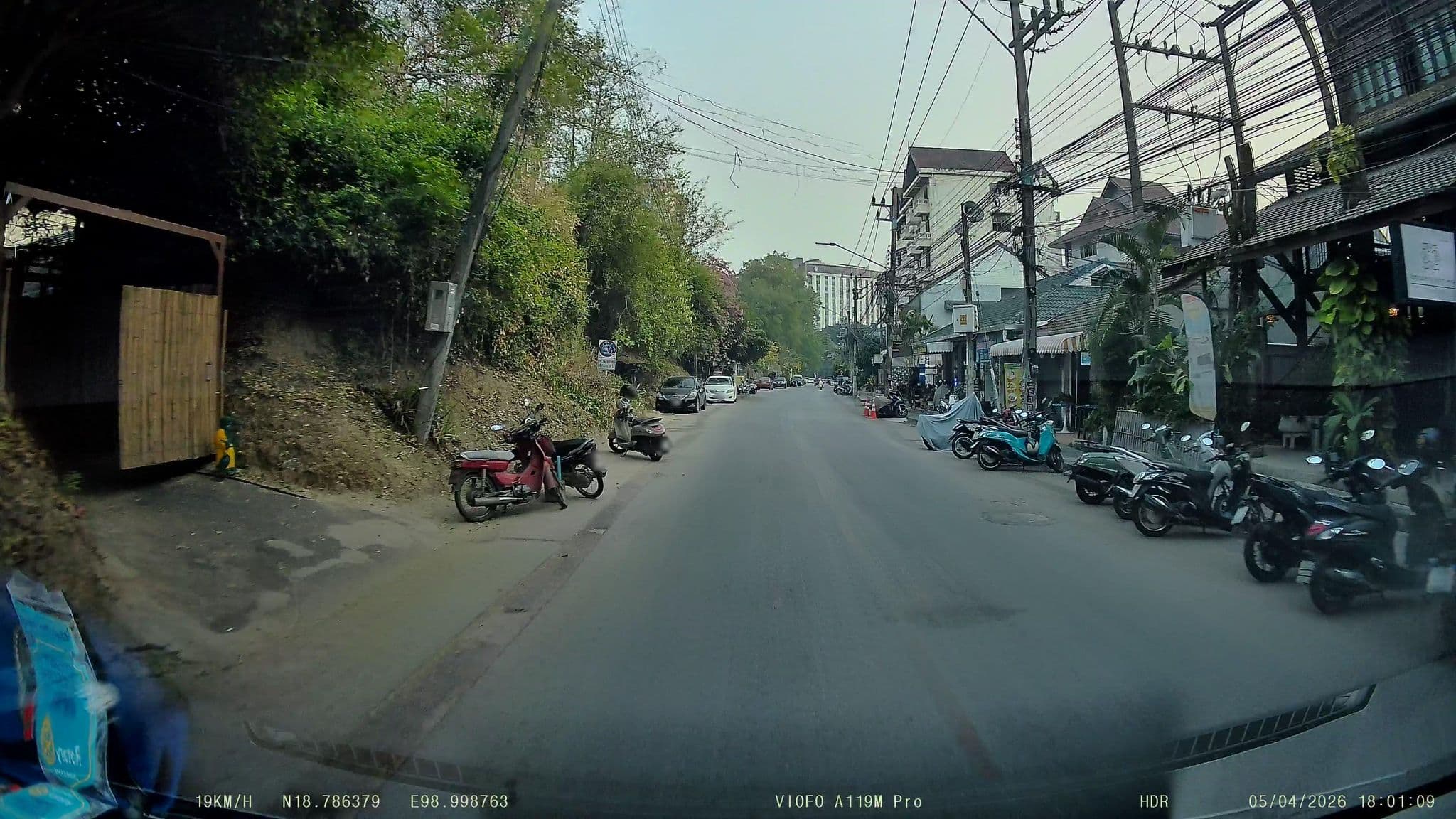 Street view near Kampaeng Ngam Hotel, Chiang Mai