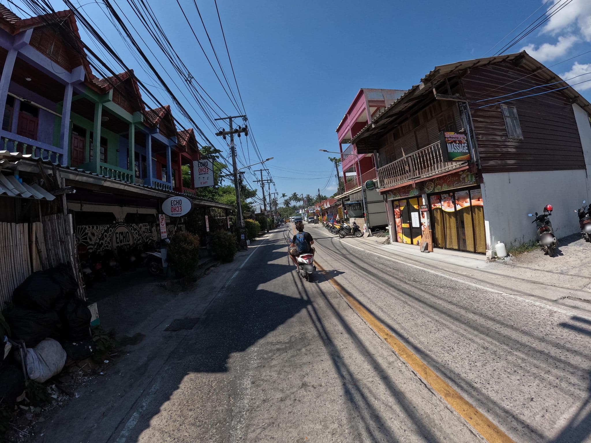 Street view near Echo Beach Hostel, Ko Pha Ngan