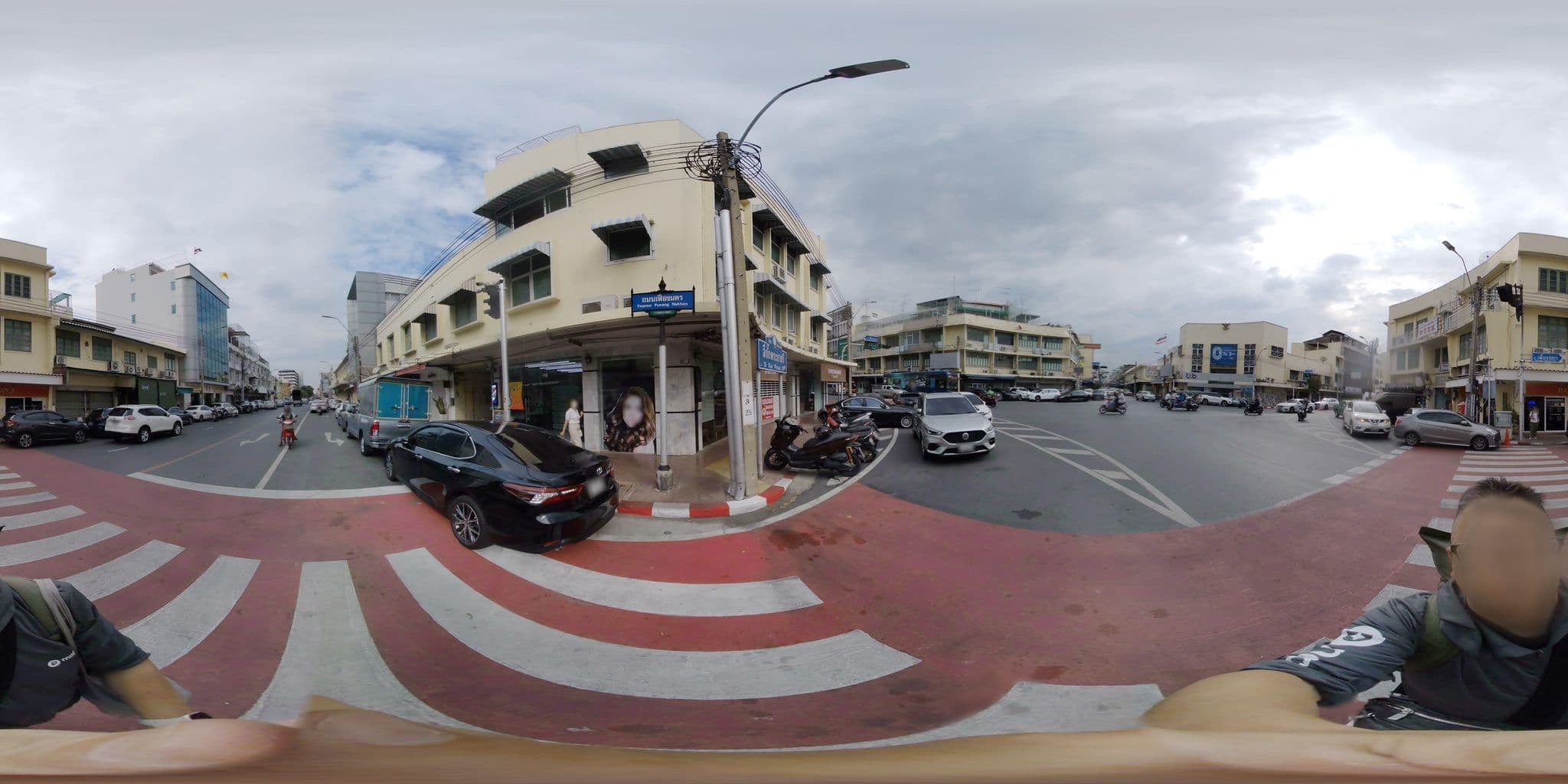 Street view near Feung Narkhorn , Bangkok — © mapconcierge (CC BY-SA · Mapillary)