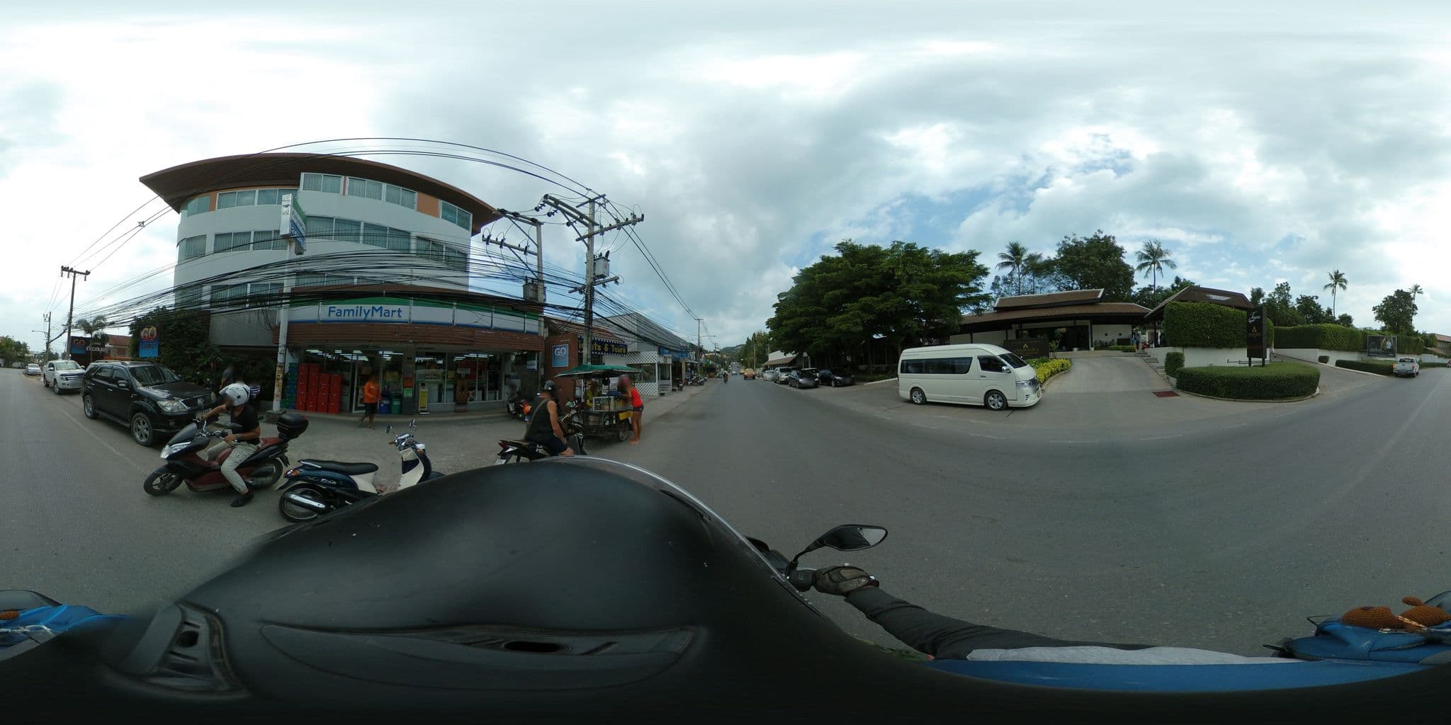Street view near Bodega Koh Samui, Ko Samui
