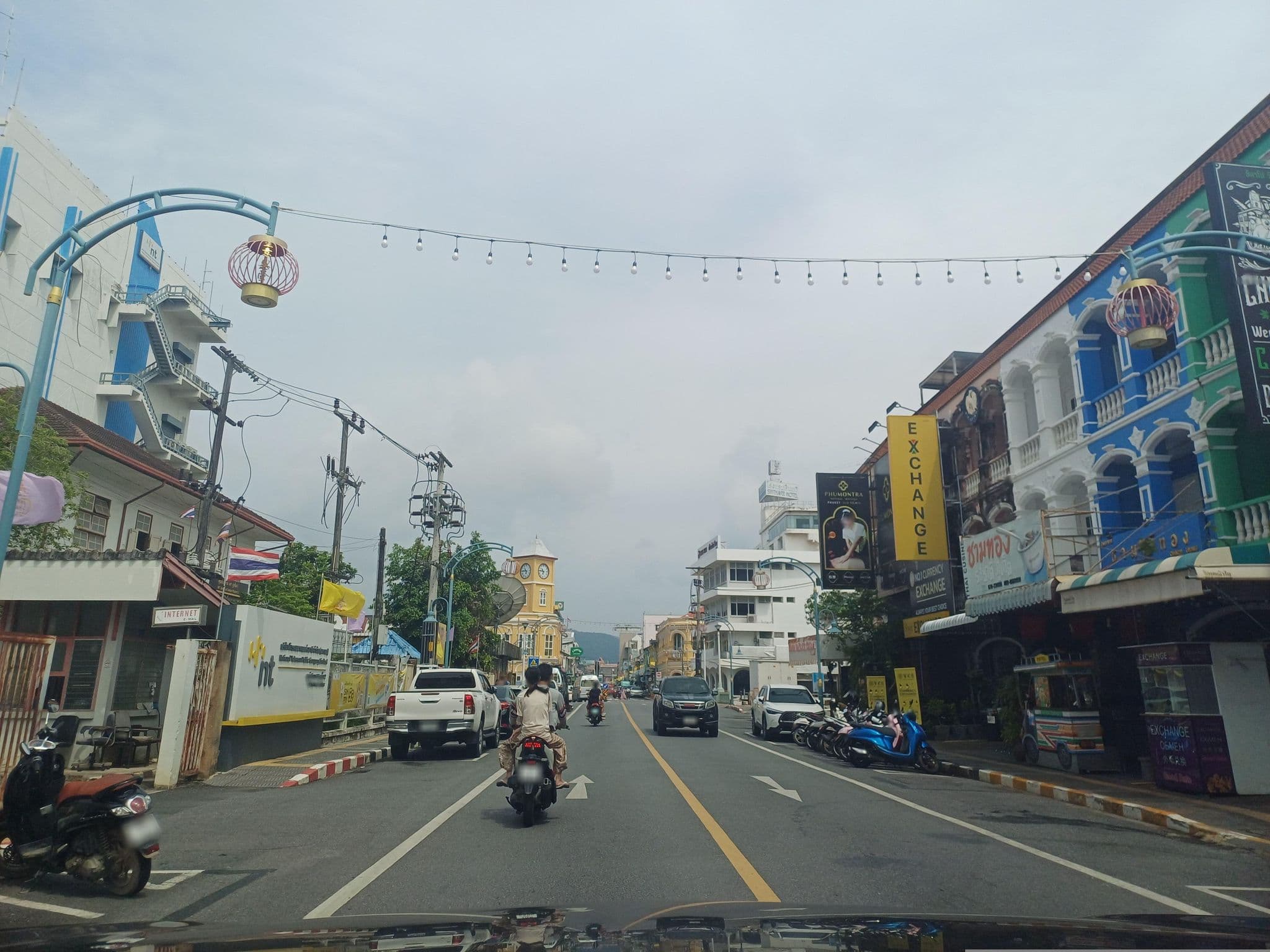 Street view near Phuket Blue Hostel, Ban Talat Nua — © EakMor (CC BY-SA · Mapillary)