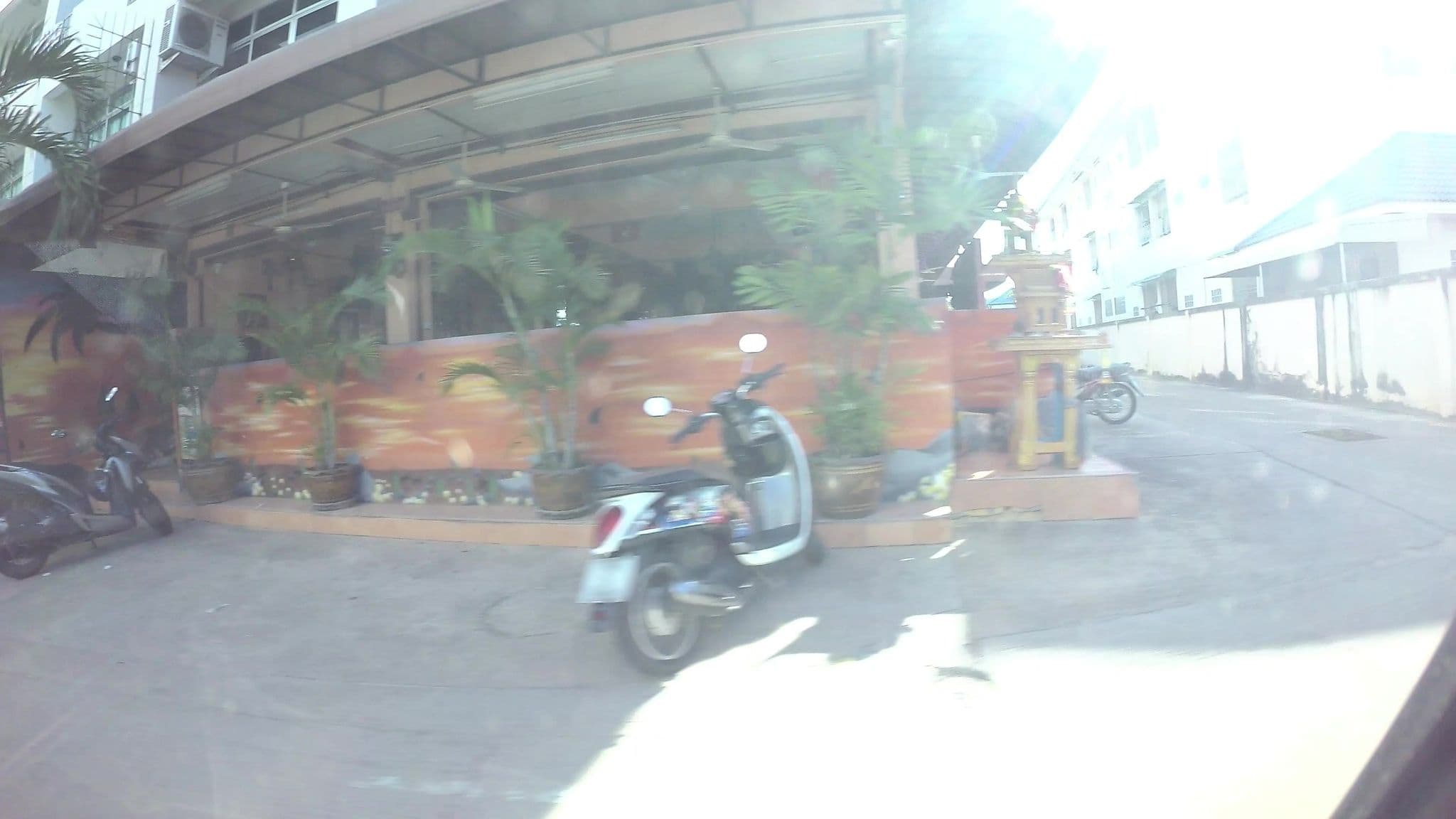 Street view near Motel B-13, Pattaya