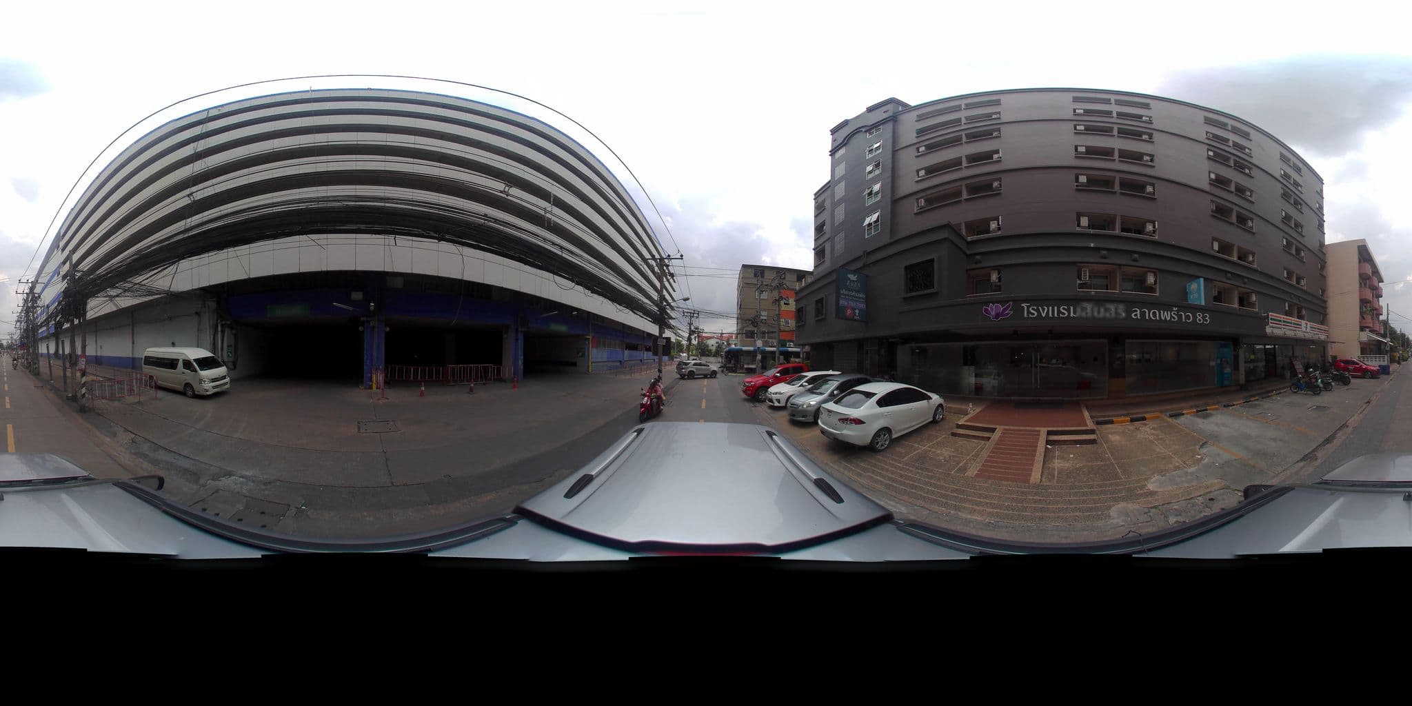 Street view near สินสิริแมนชั่น3, Wang Thonglang — © tritaporn (CC BY-SA · Mapillary)