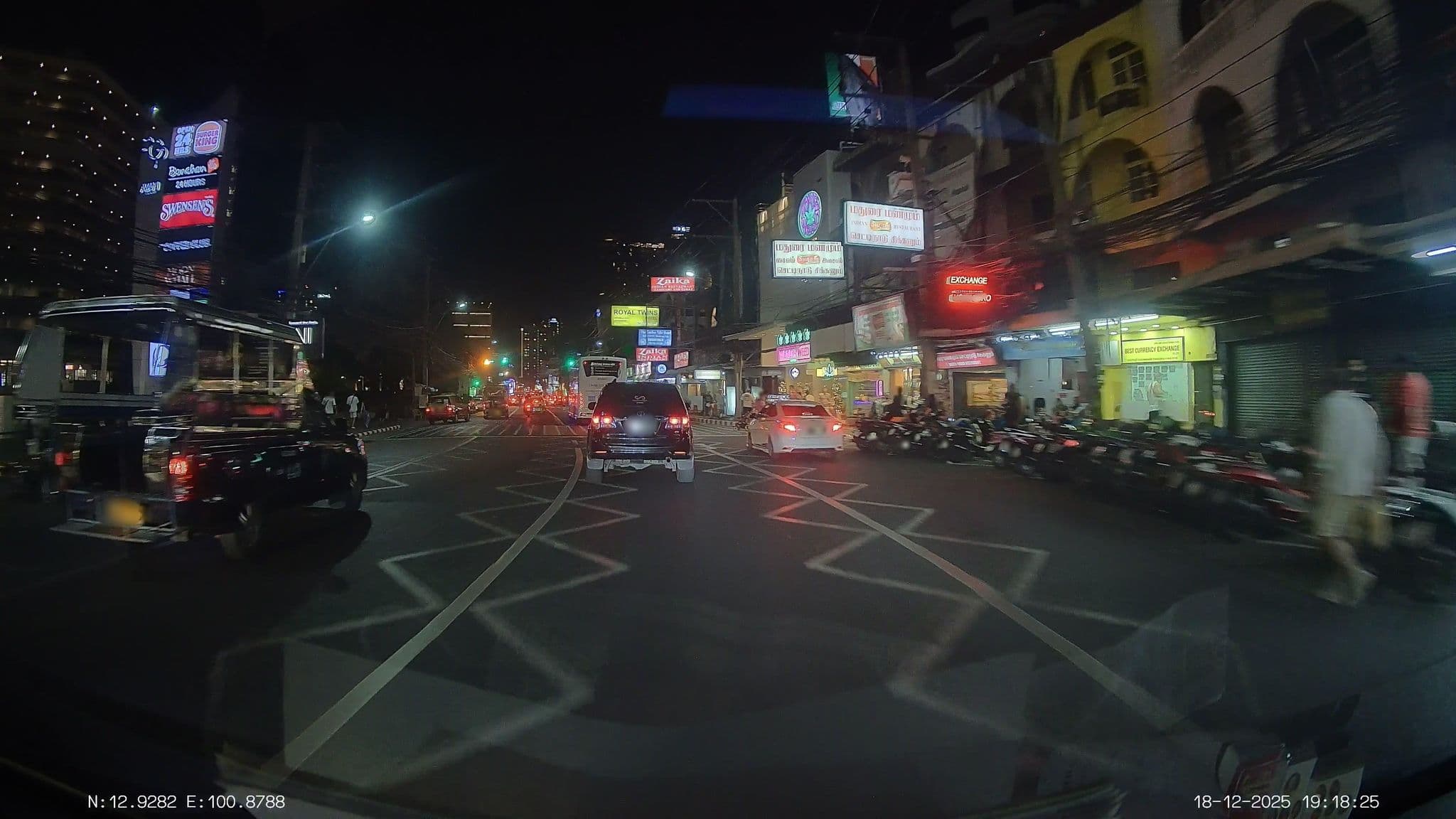 Street view near Platinum Residence, Pattaya