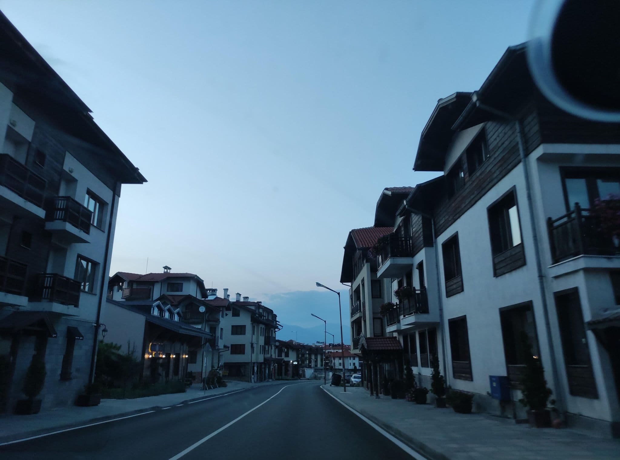 Street view near Lazur, Bansko — © neau (CC BY-SA · Mapillary)