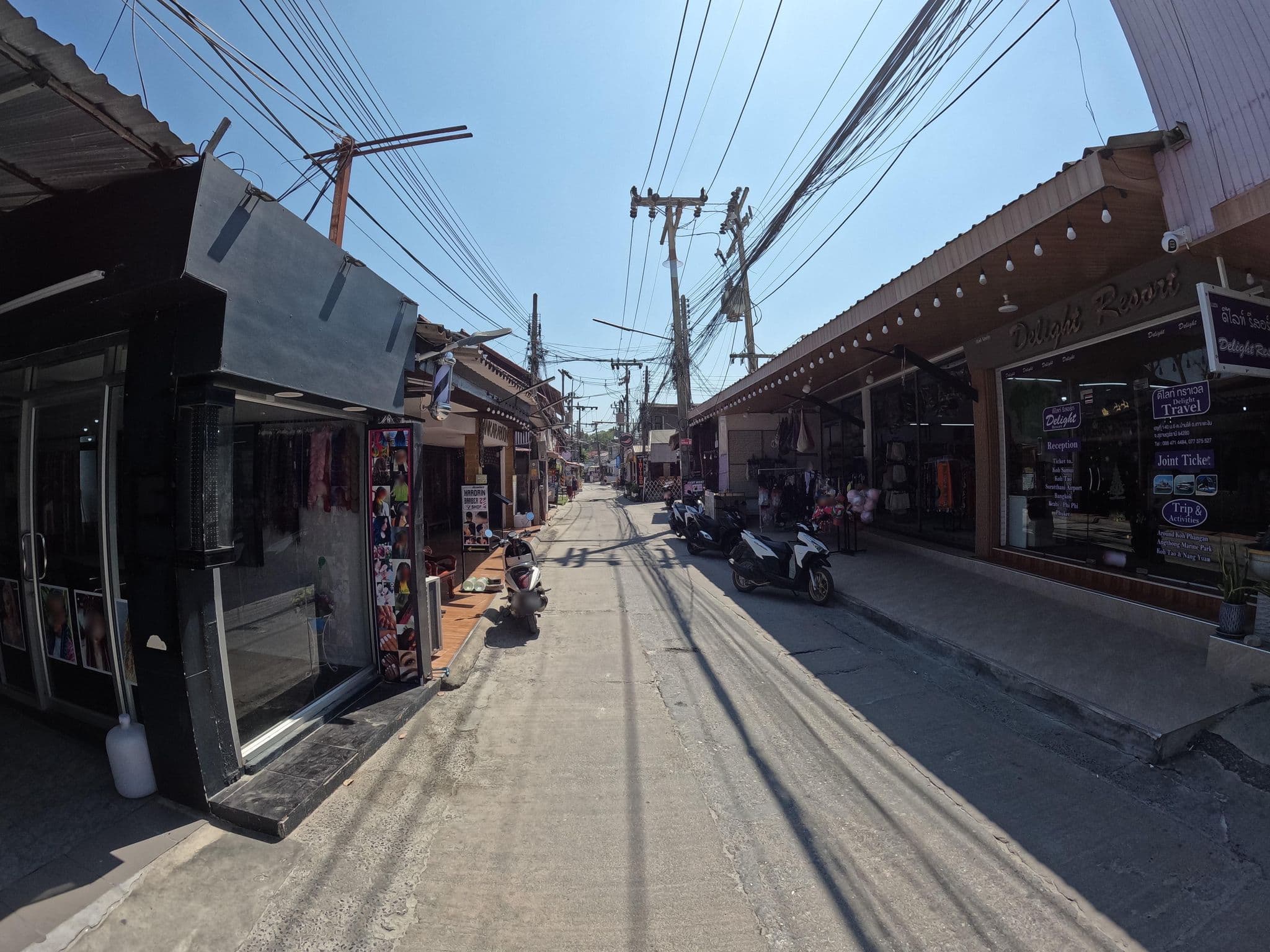 Street view near Delight Resort, Ko Pha Ngan